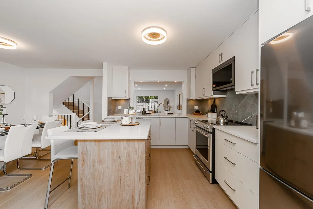 5853 Mayview Circle