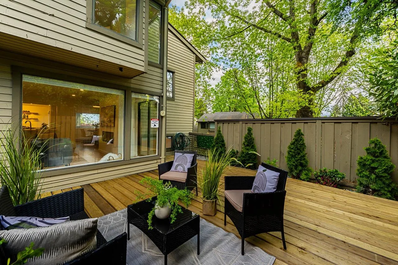 5853 Mayview Circle