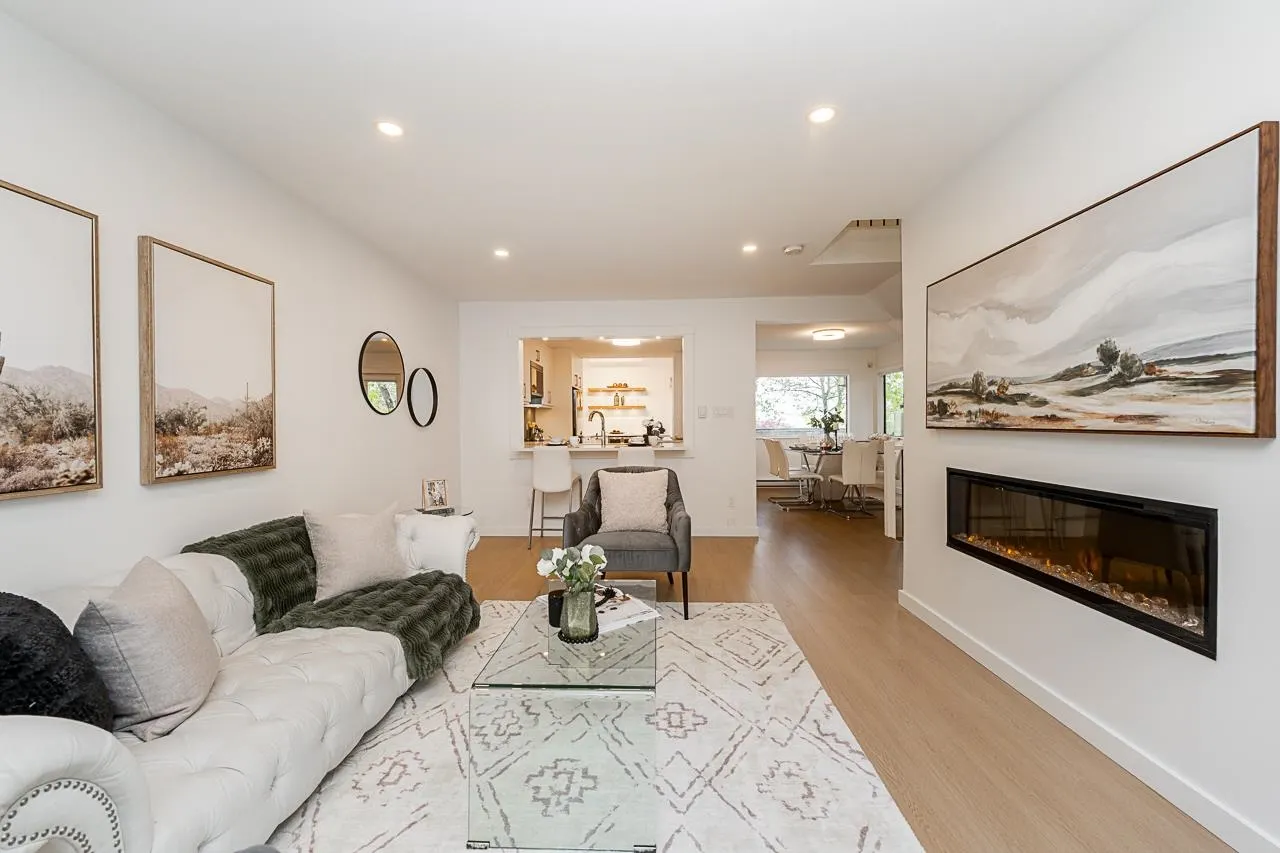 5853 Mayview Circle