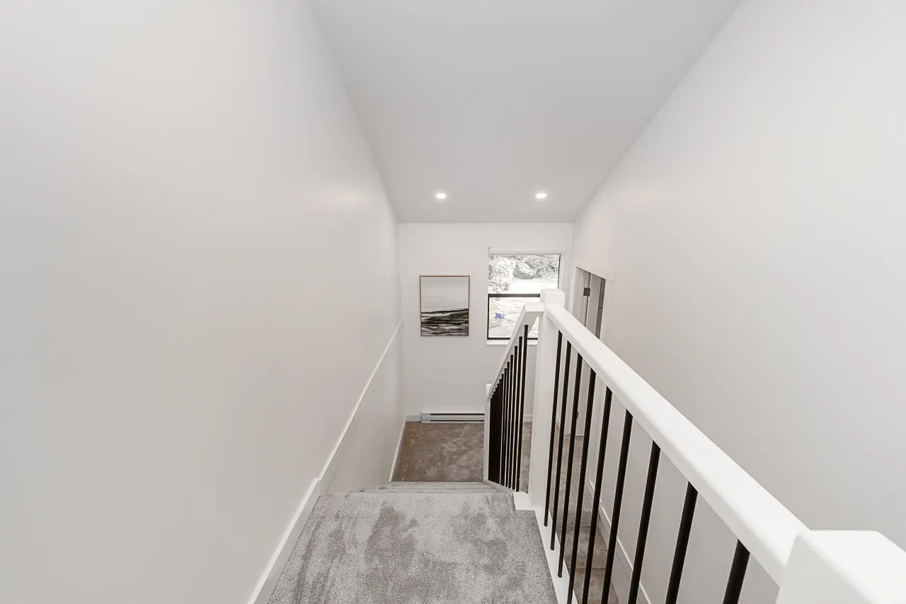 5853 Mayview Circle