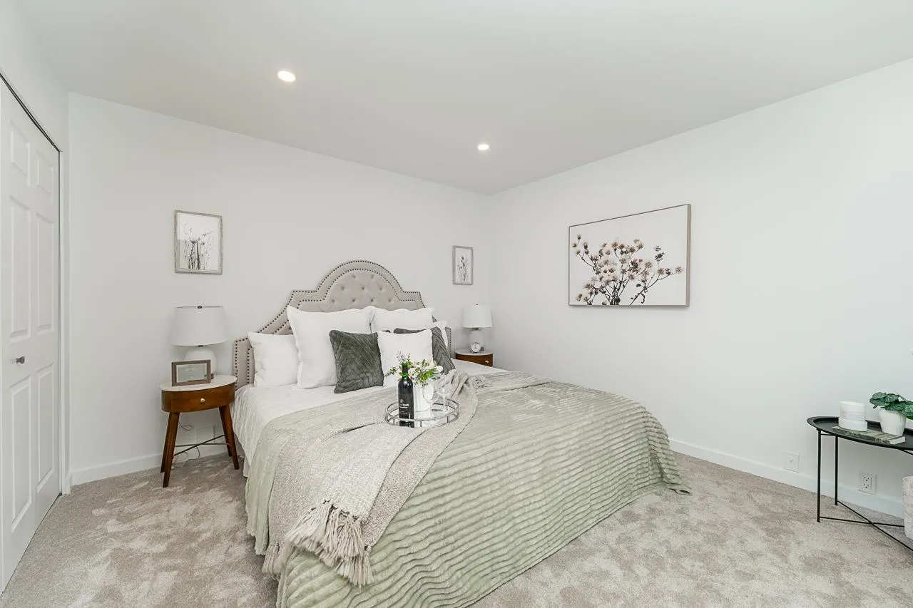5853 Mayview Circle