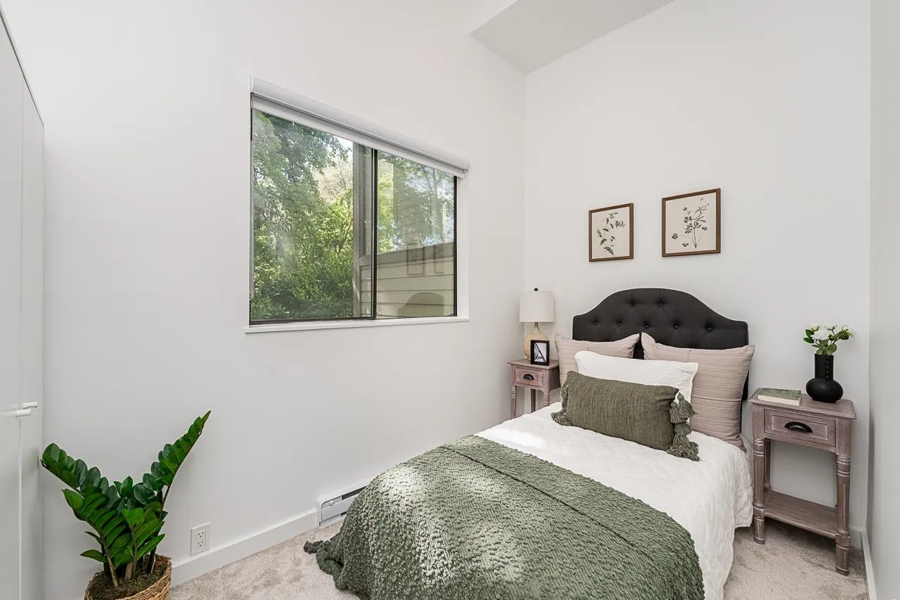 5853 Mayview Circle
