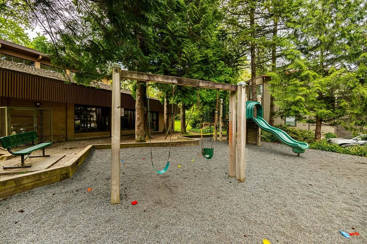 5853 Mayview Circle