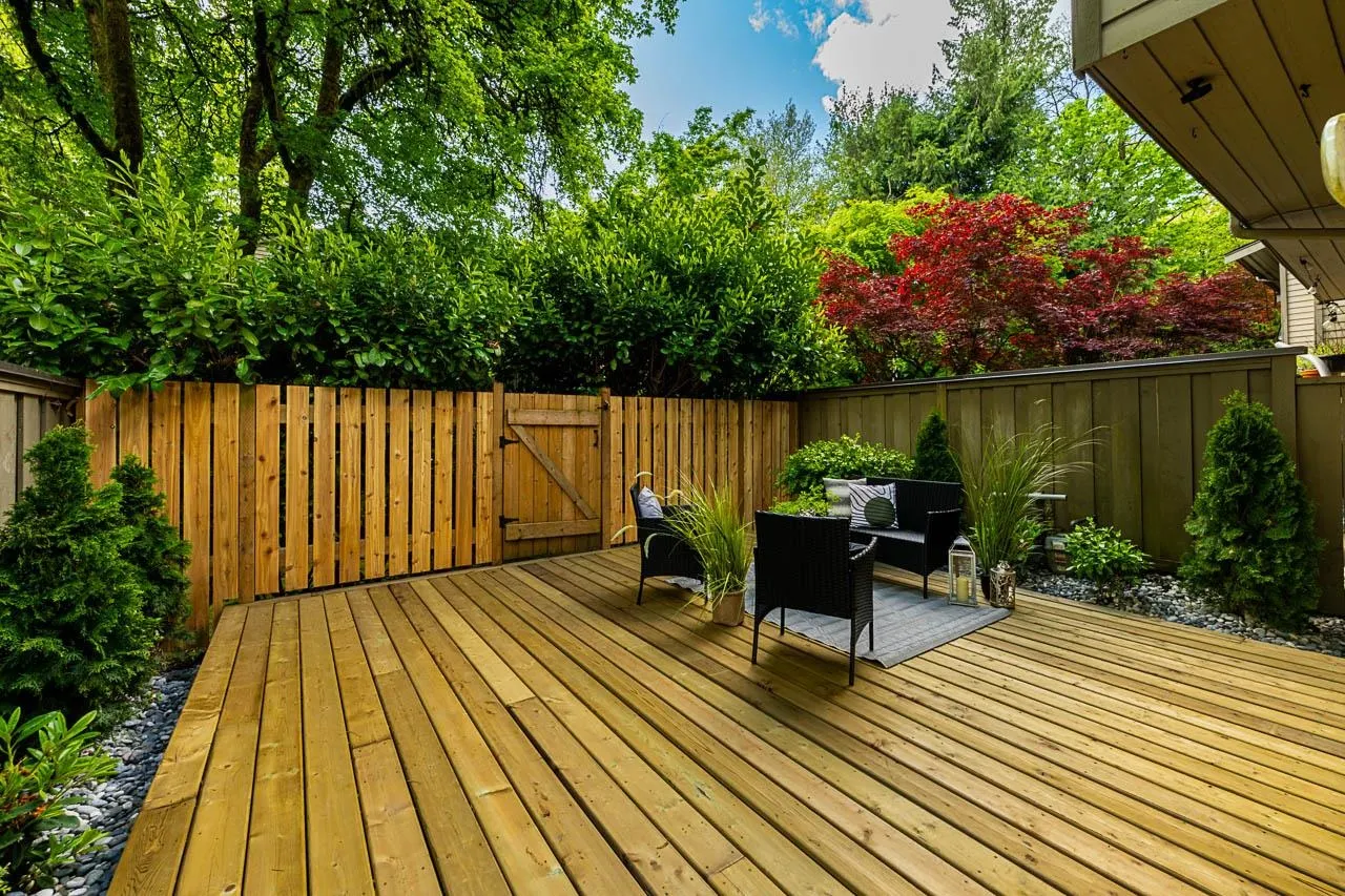 5853 Mayview Circle