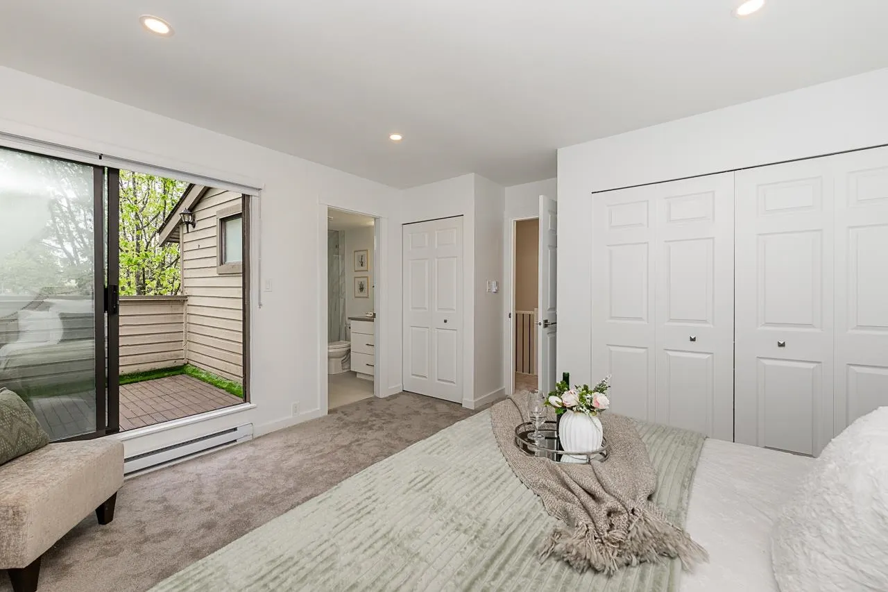 5853 Mayview Circle