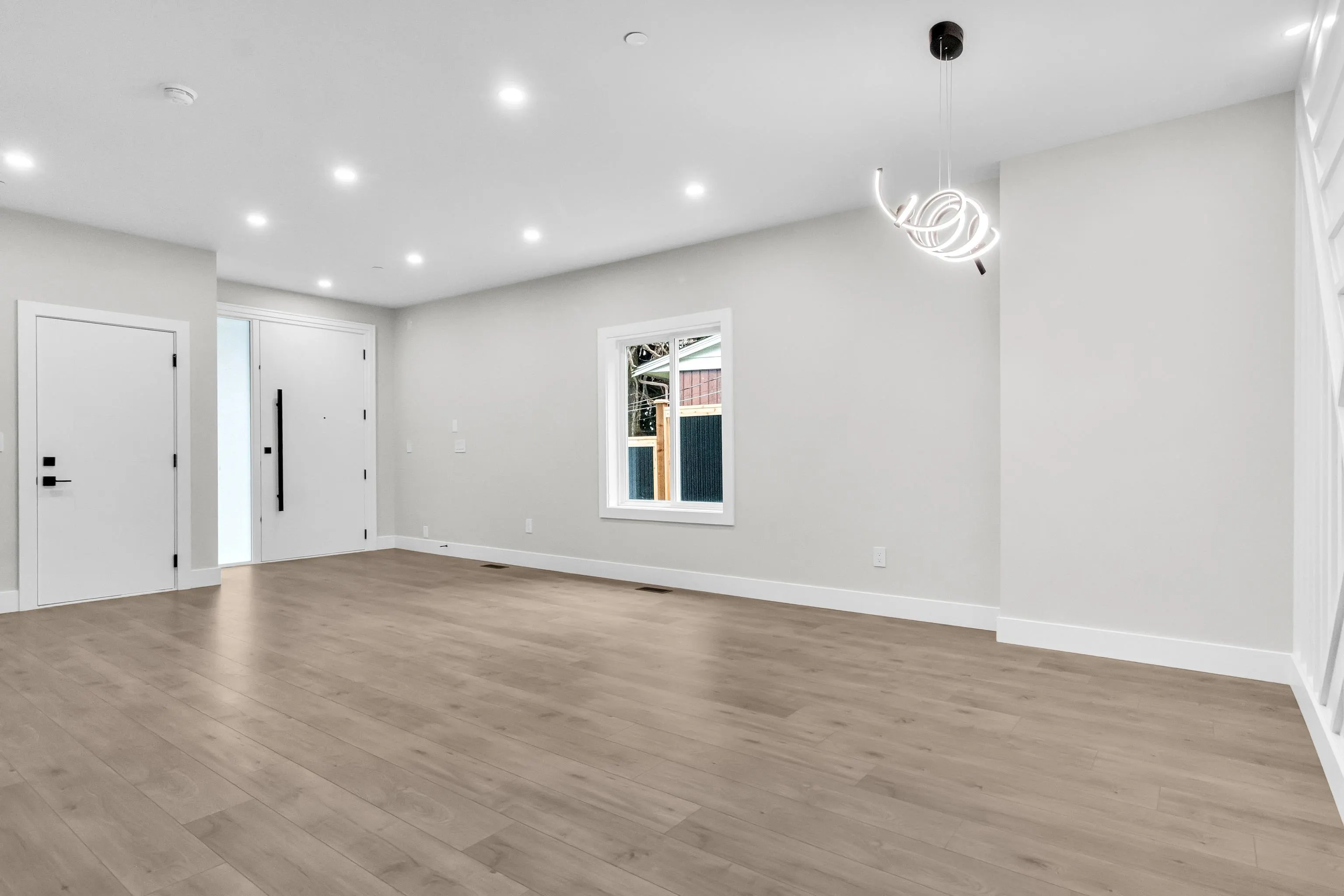 A 32729 Fraser Crescent