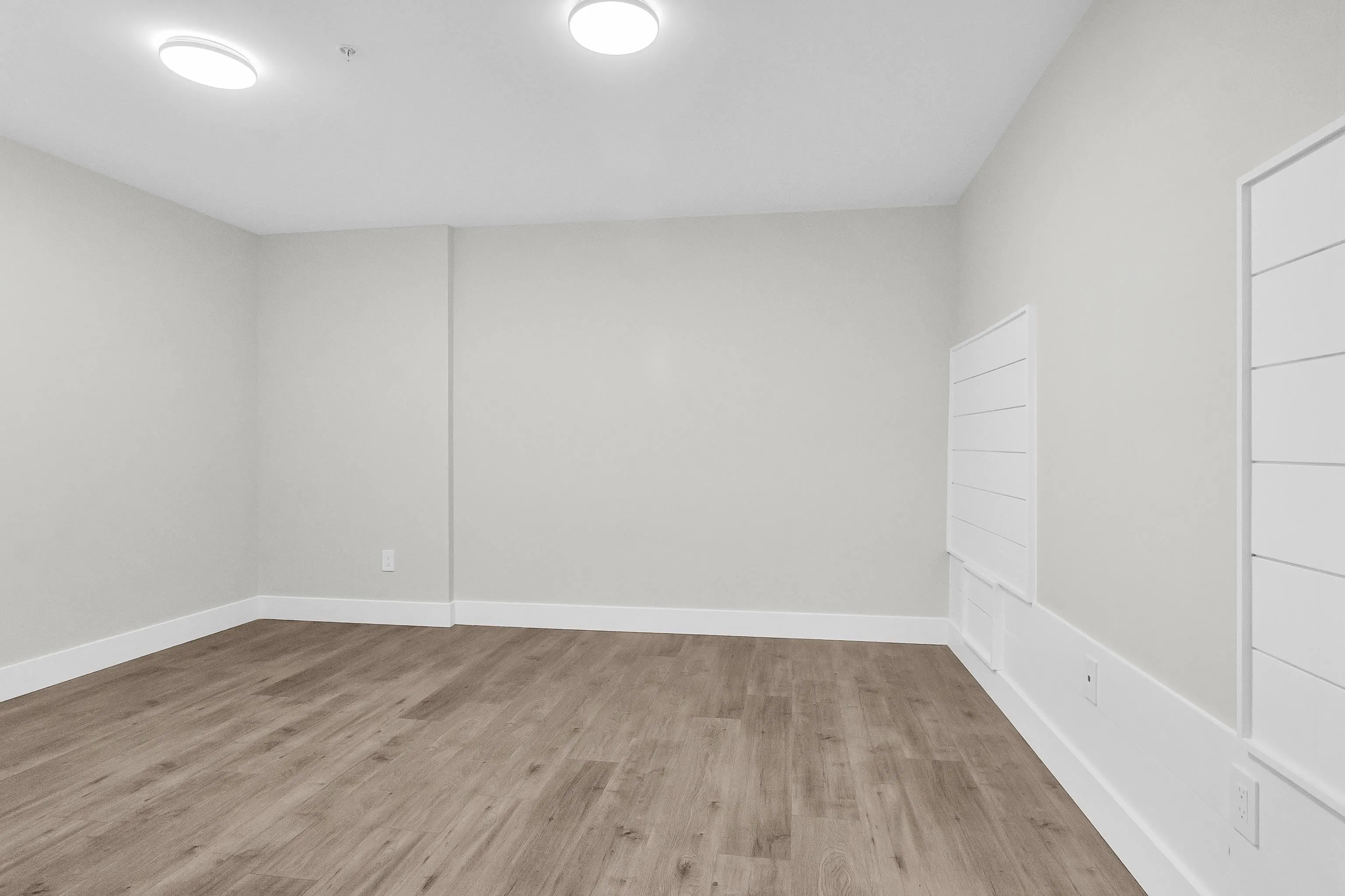 A 32729 Fraser Crescent