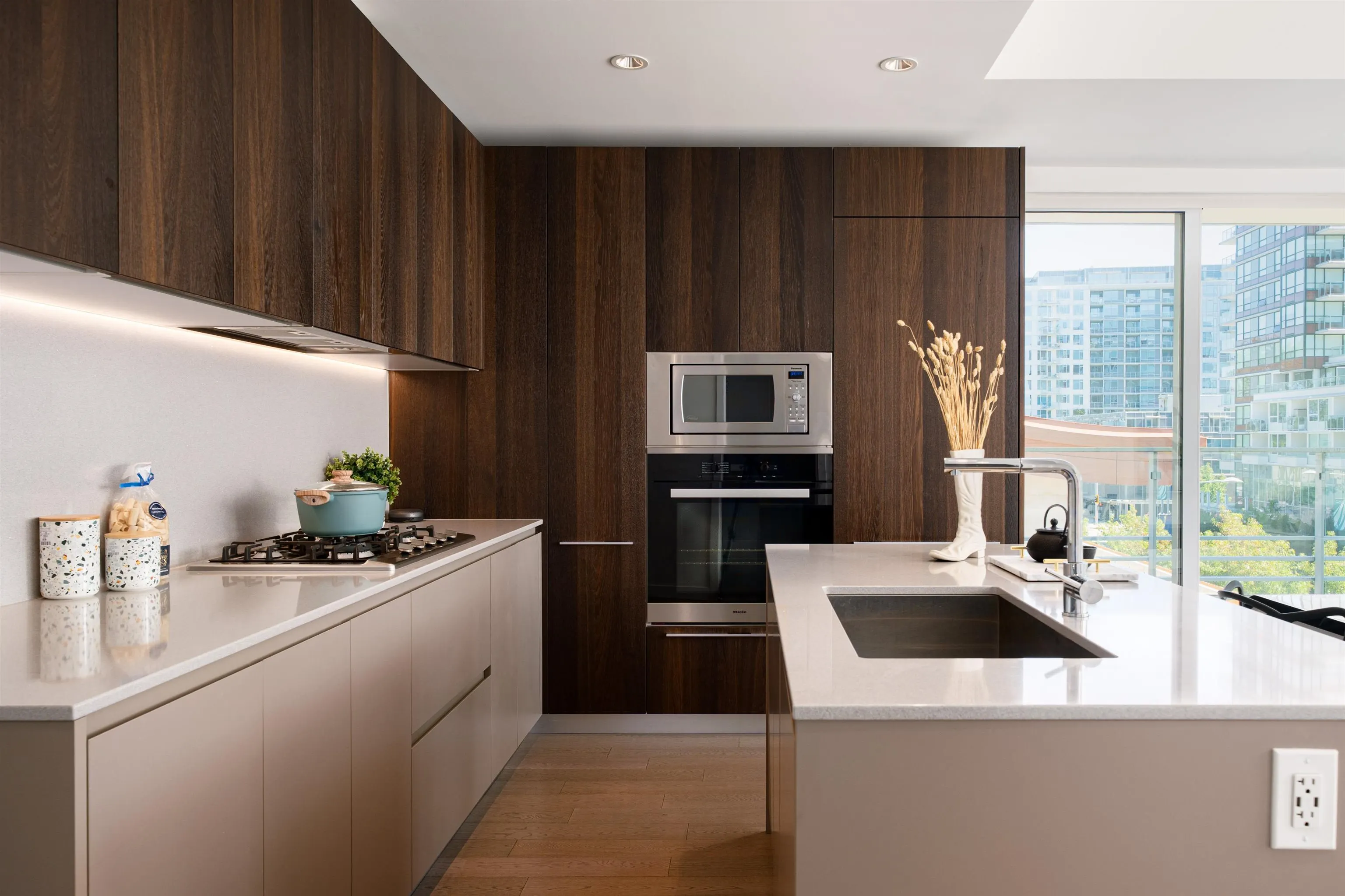 310 6622 Pearson Way