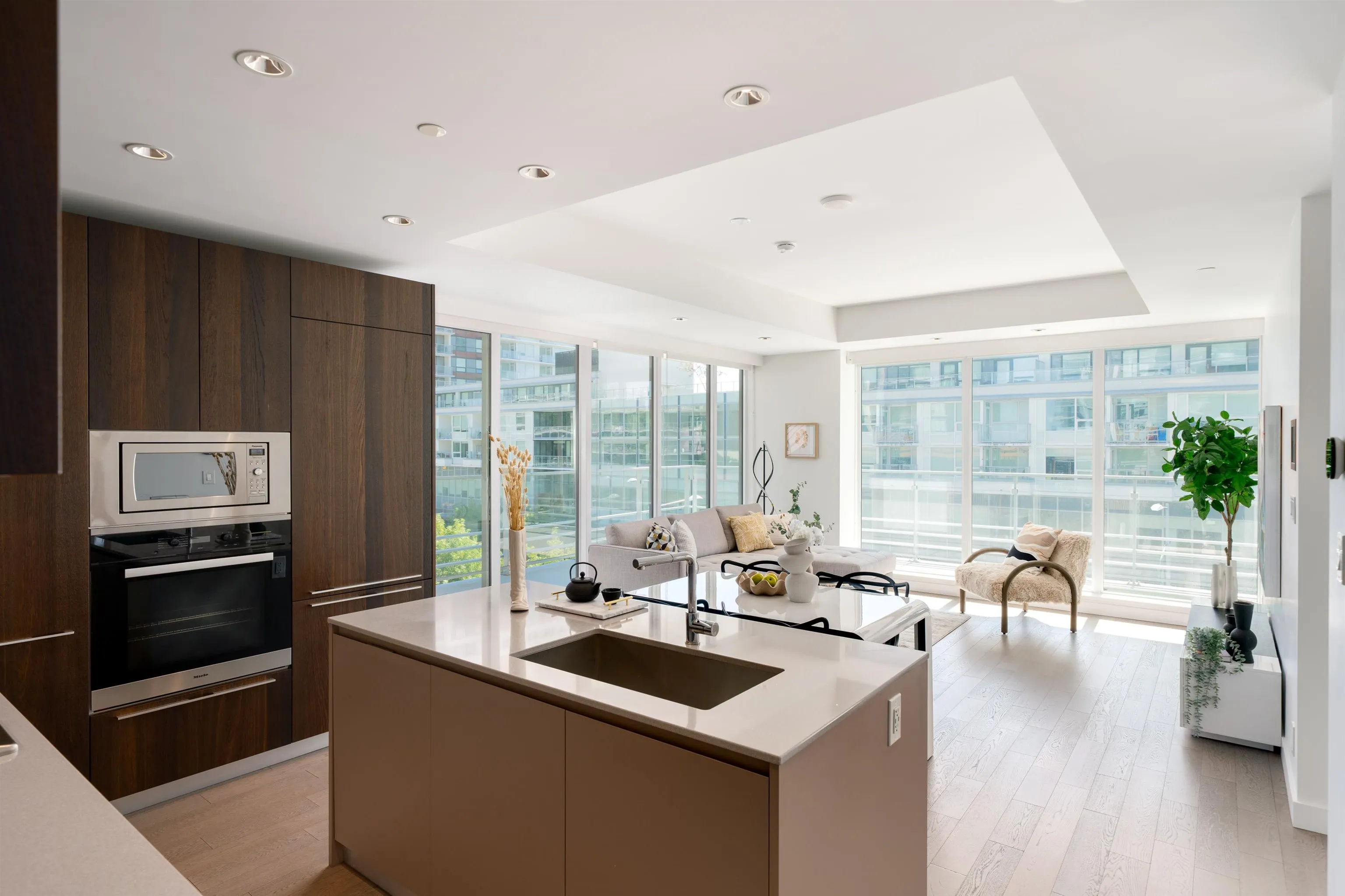 310 6622 Pearson Way