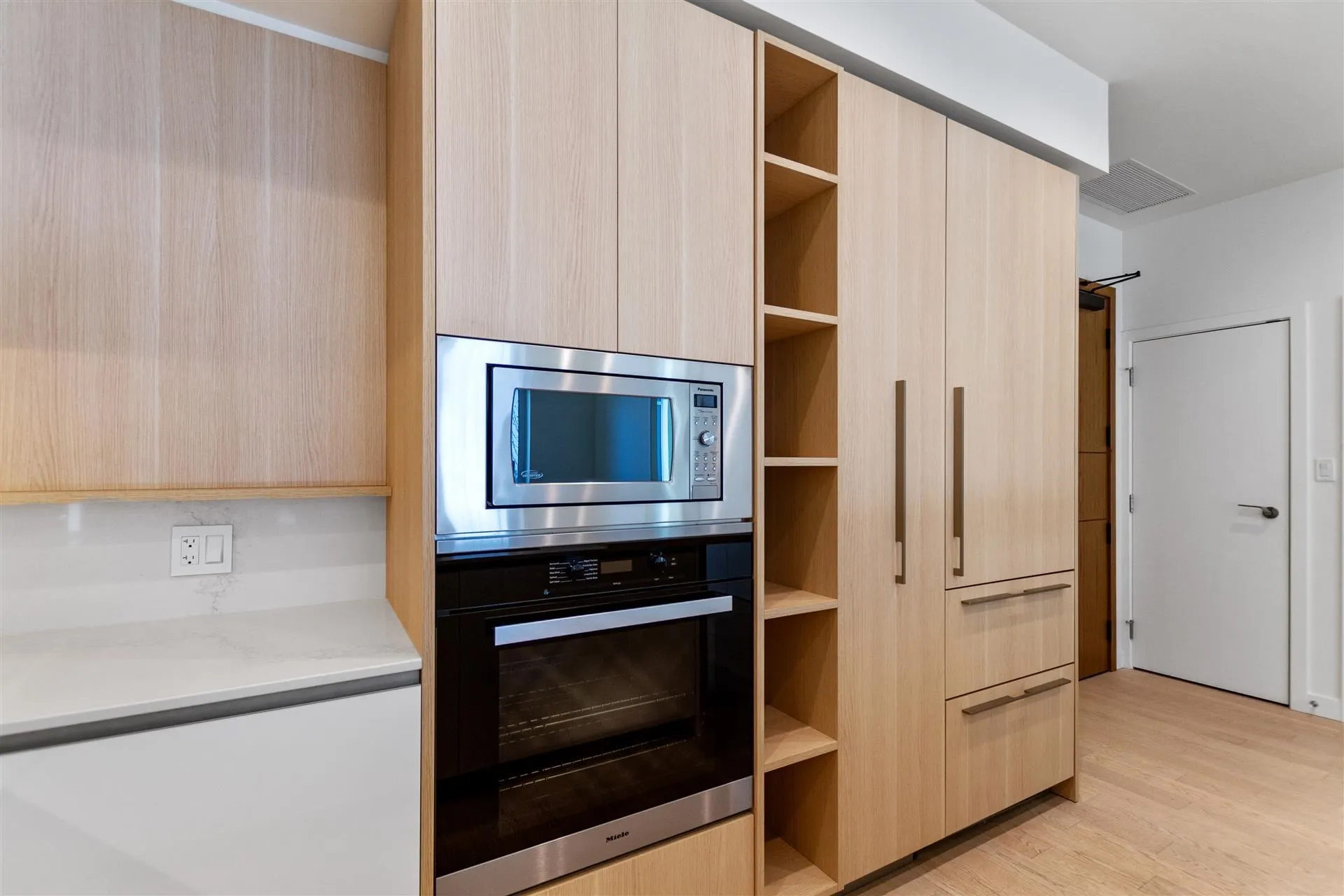 110 6833 Pearson Way