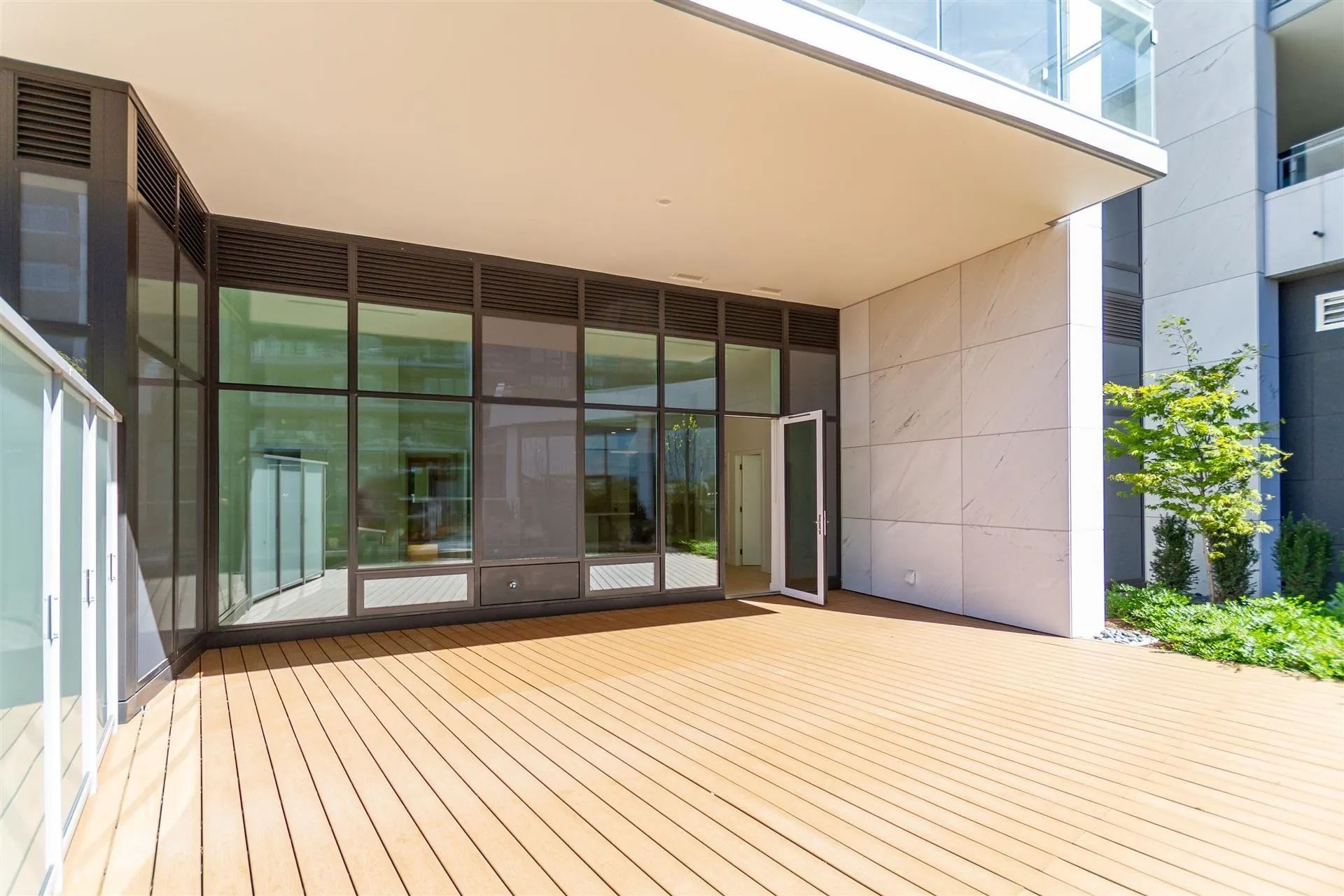110 6833 Pearson Way