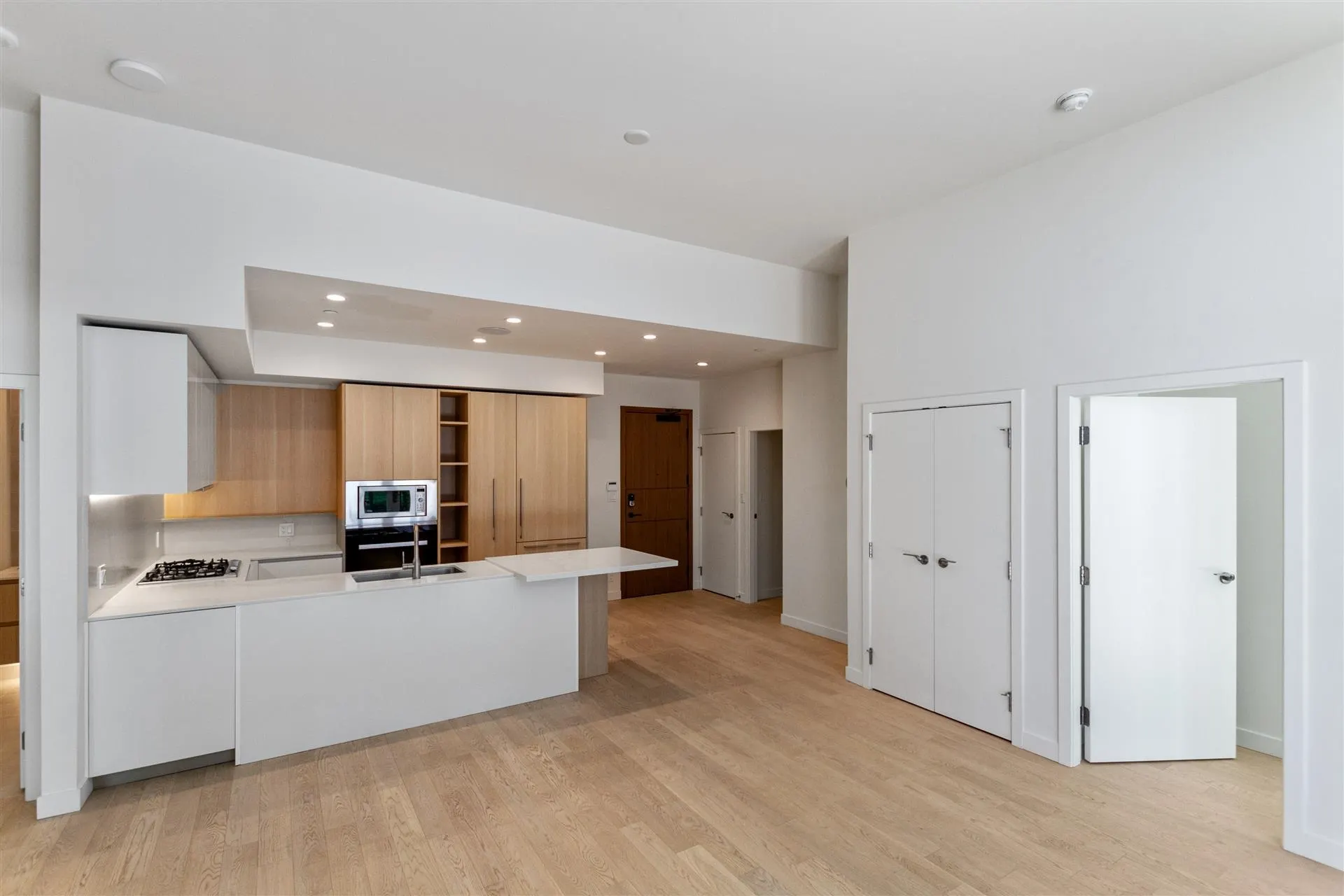 110 6833 Pearson Way