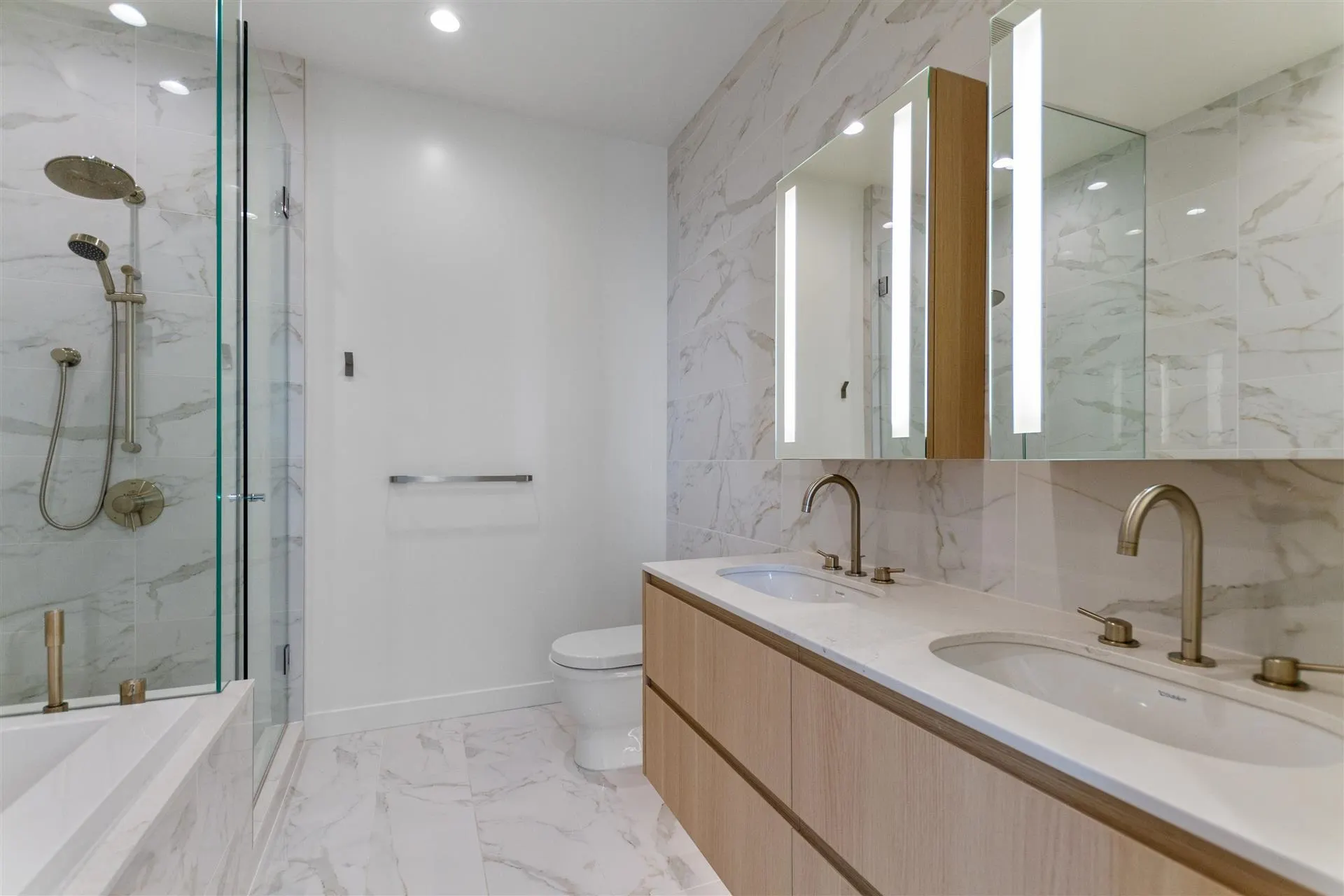110 6833 Pearson Way