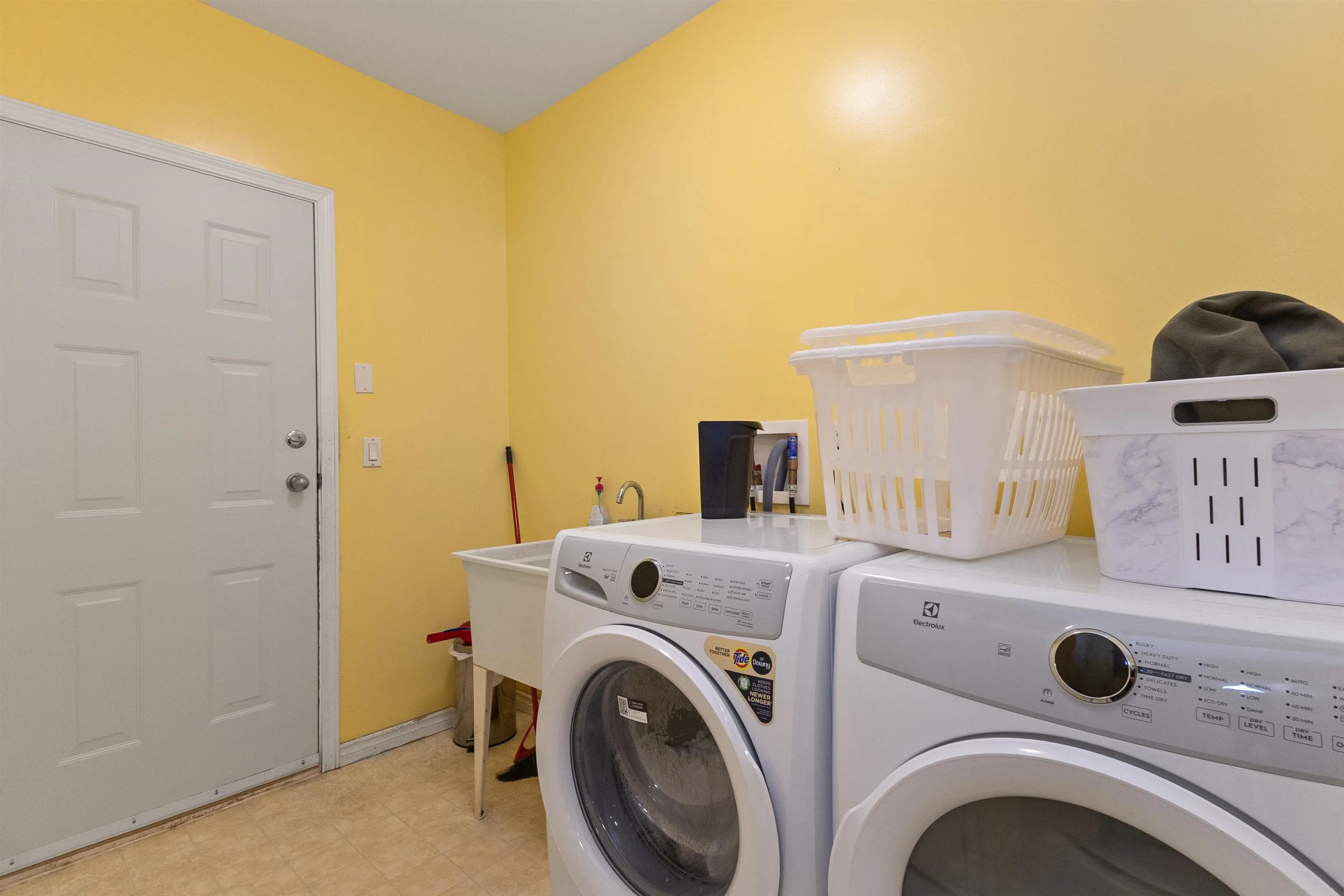 34463 Lariat Place