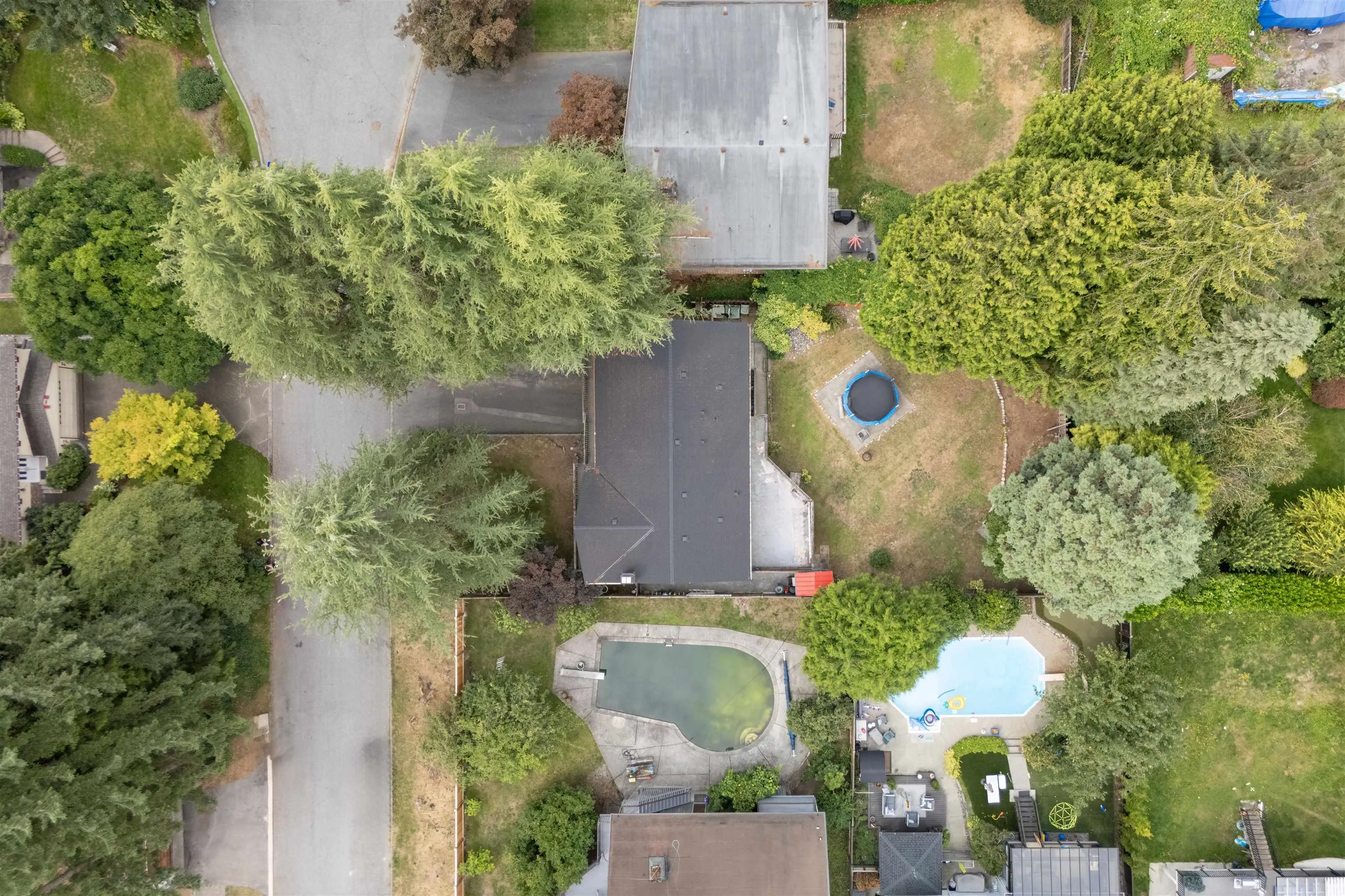 2488 Belloc Street