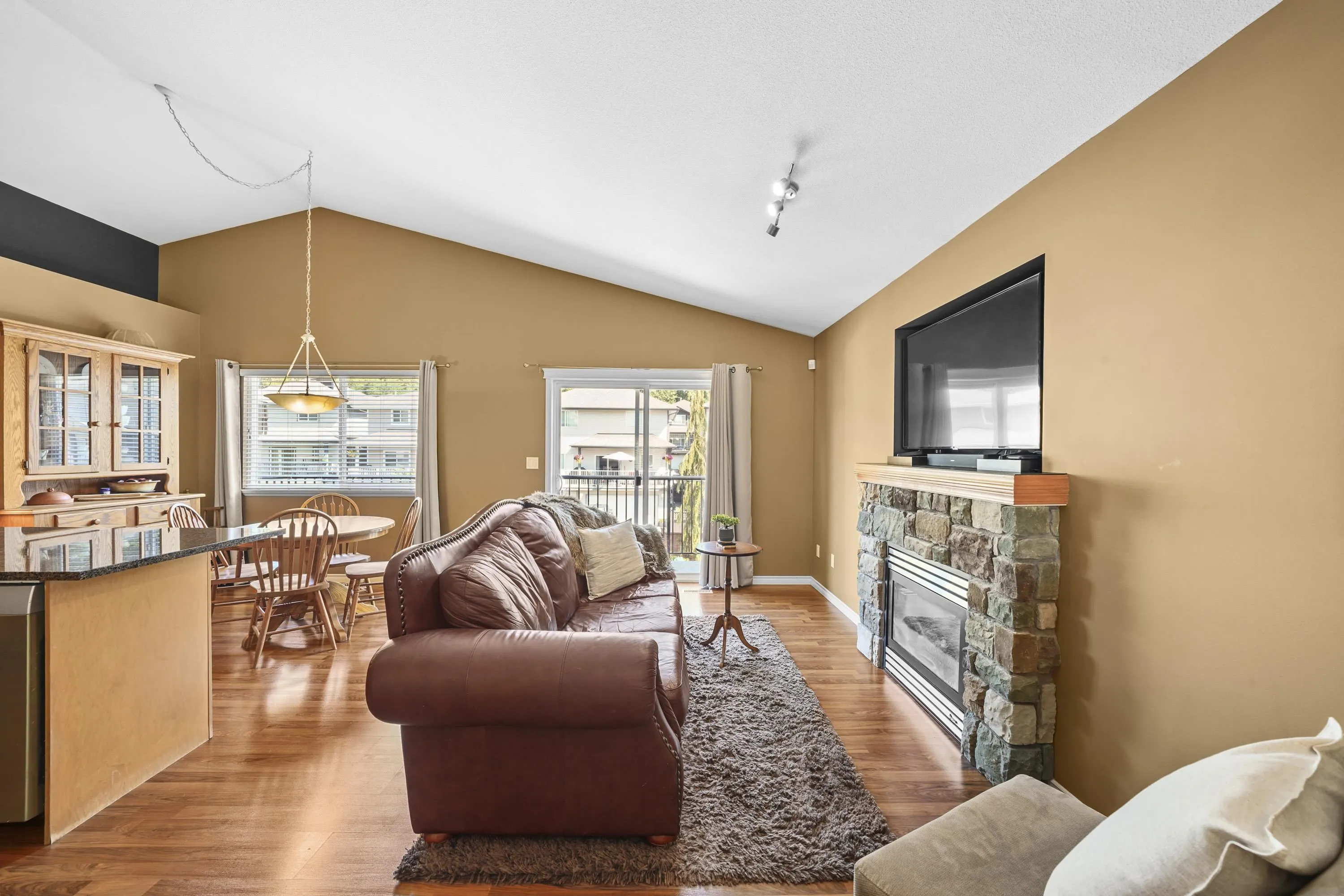 23649 Kanaka Way