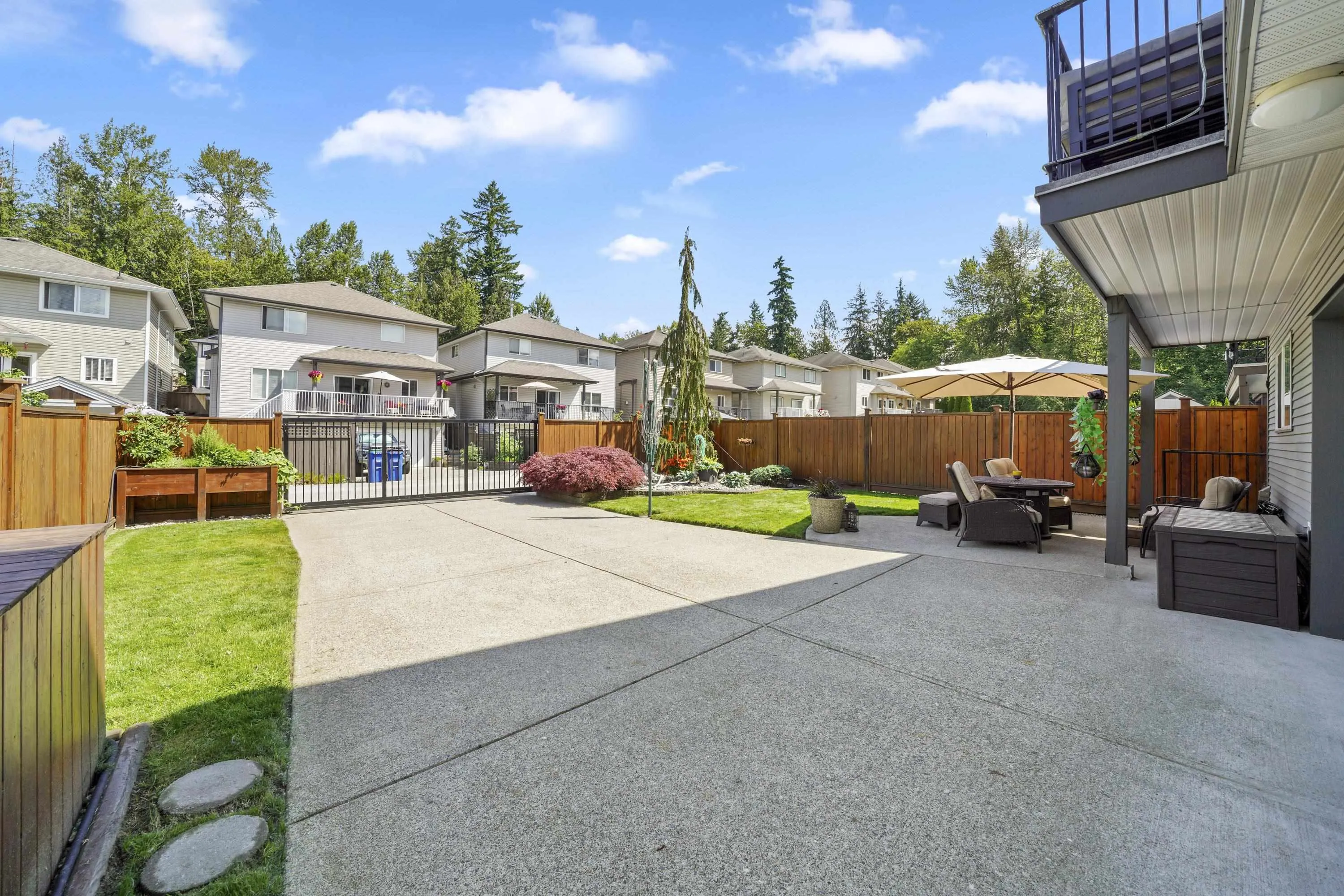 23649 Kanaka Way