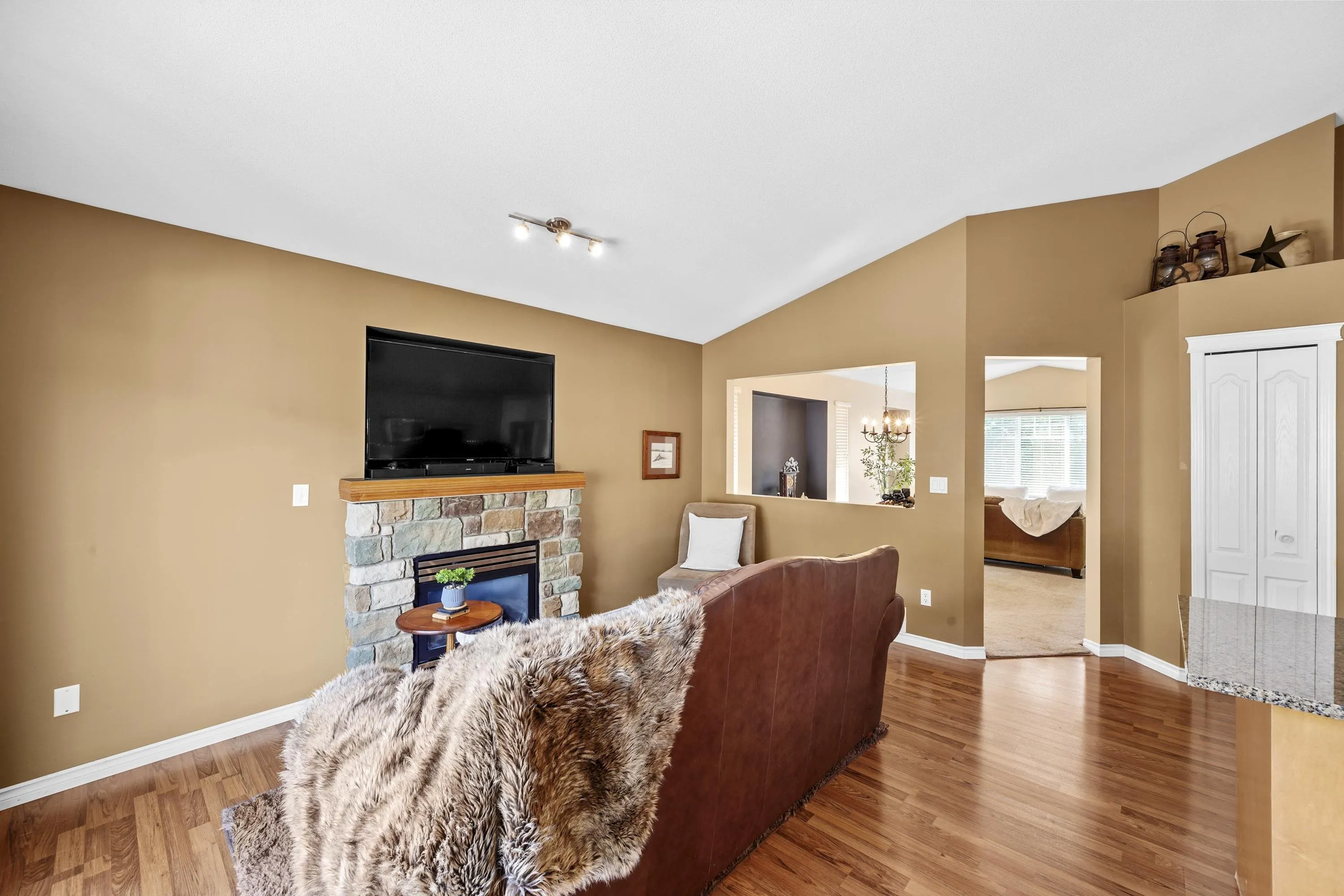23649 Kanaka Way