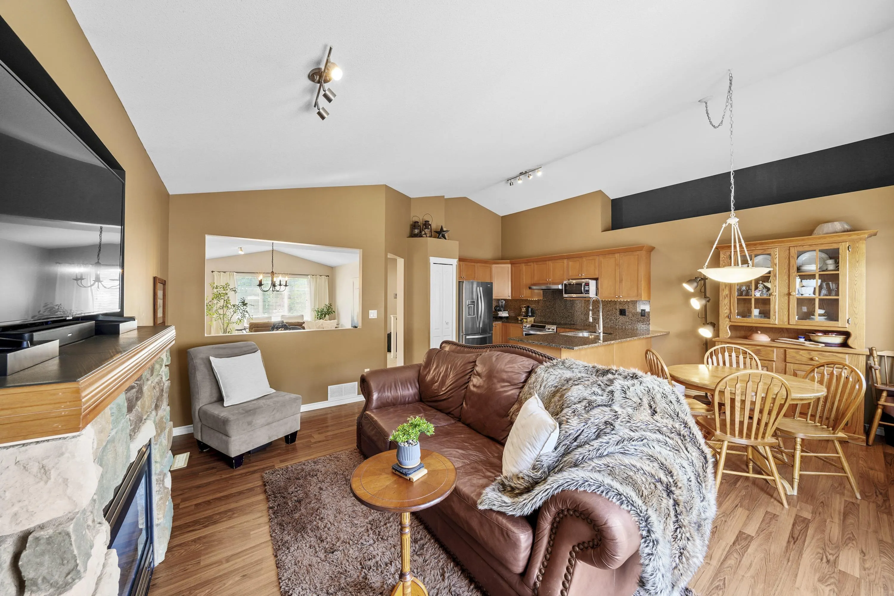 23649 Kanaka Way