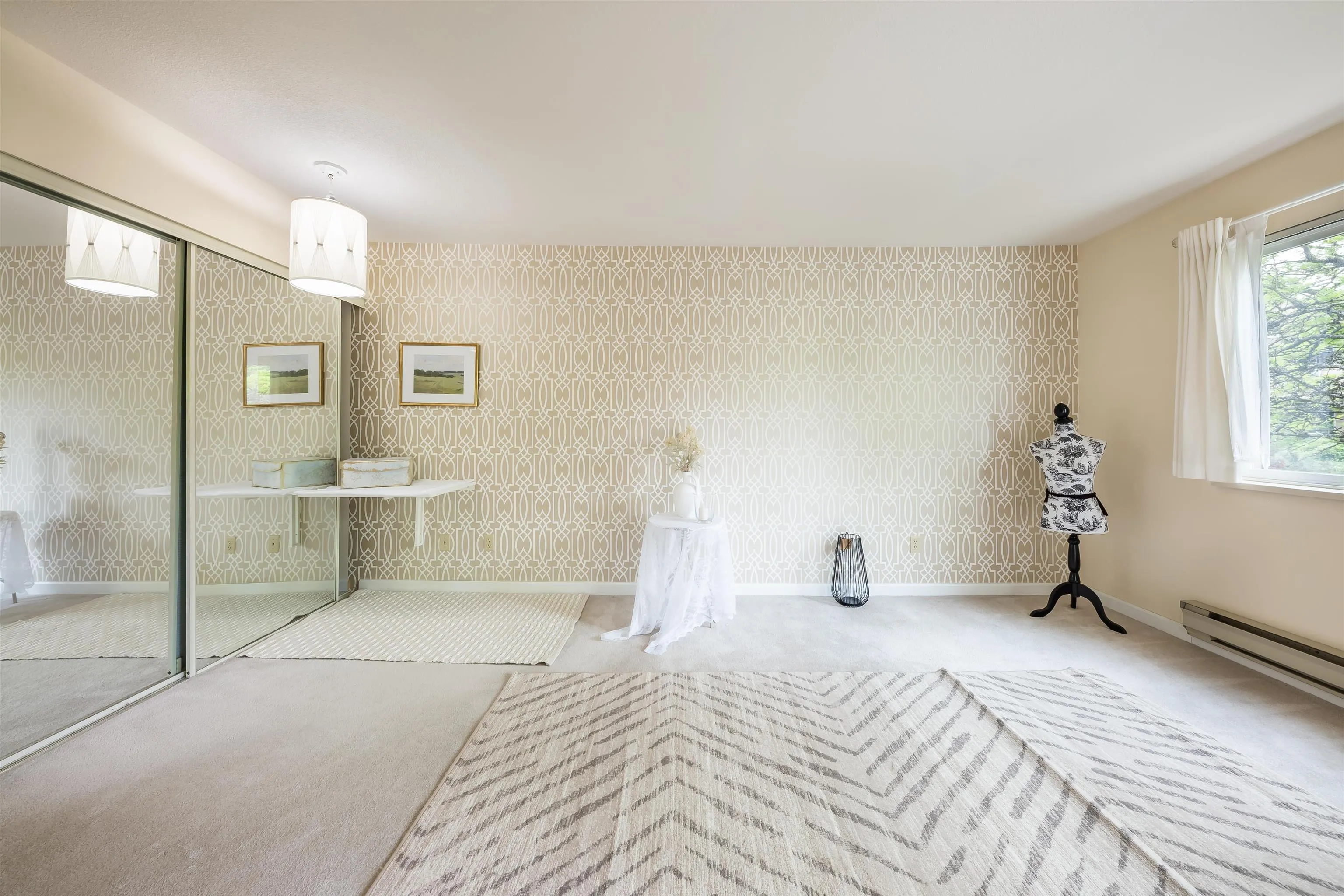 260 8611 Ackroyd Road