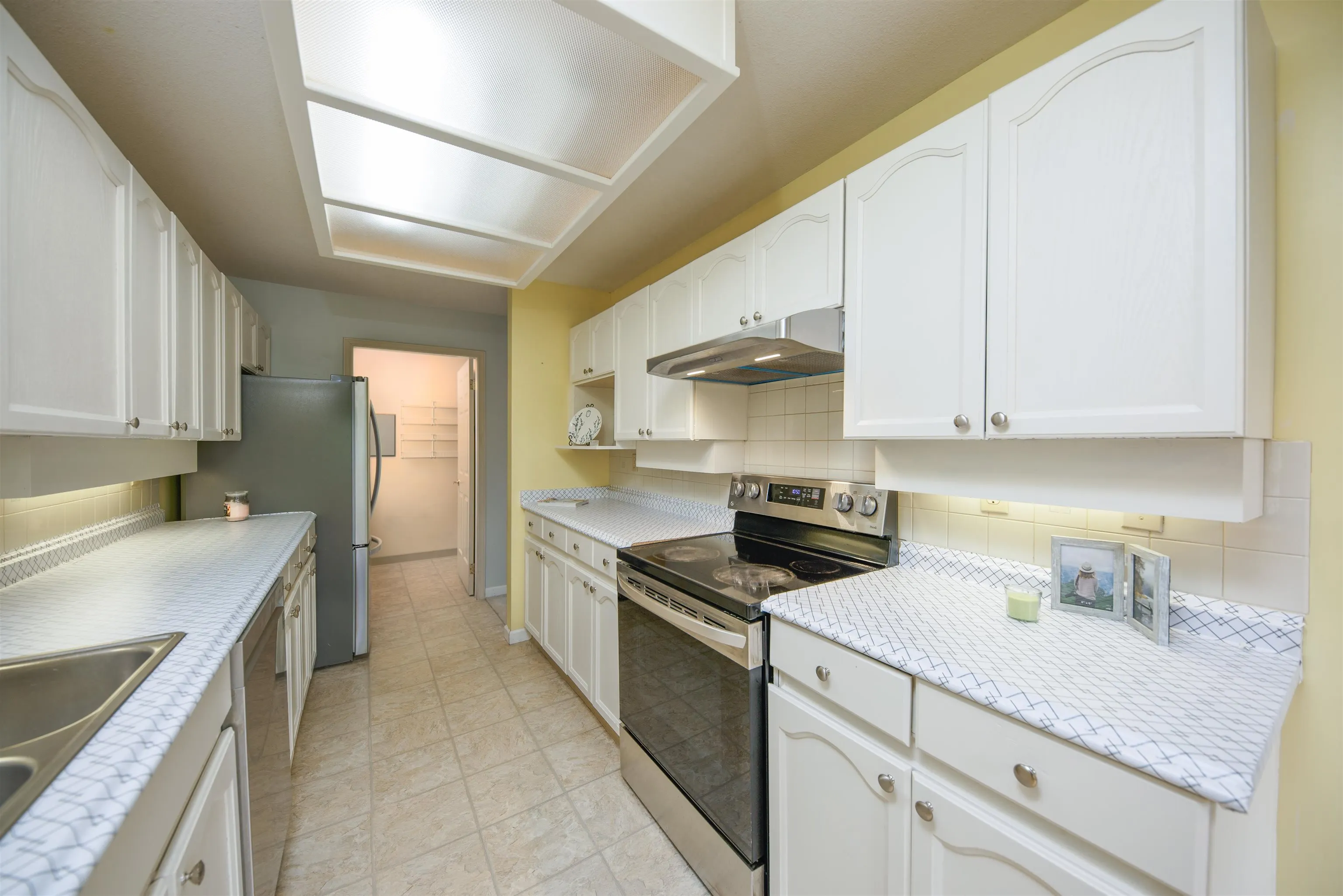 260 8611 Ackroyd Road