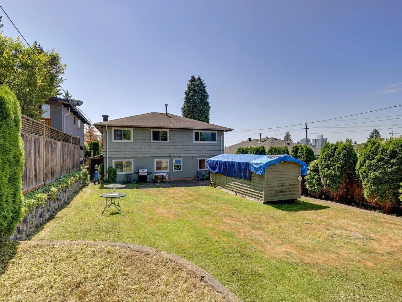 408 E 18th Street