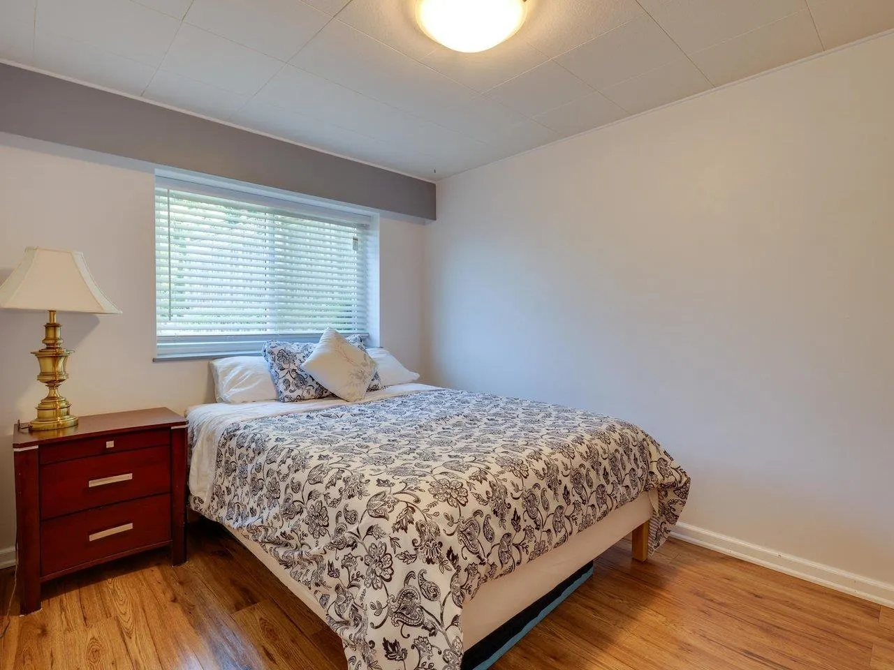 408 E 18th Street