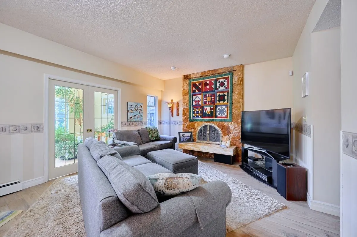 4228 Craigflower Drive