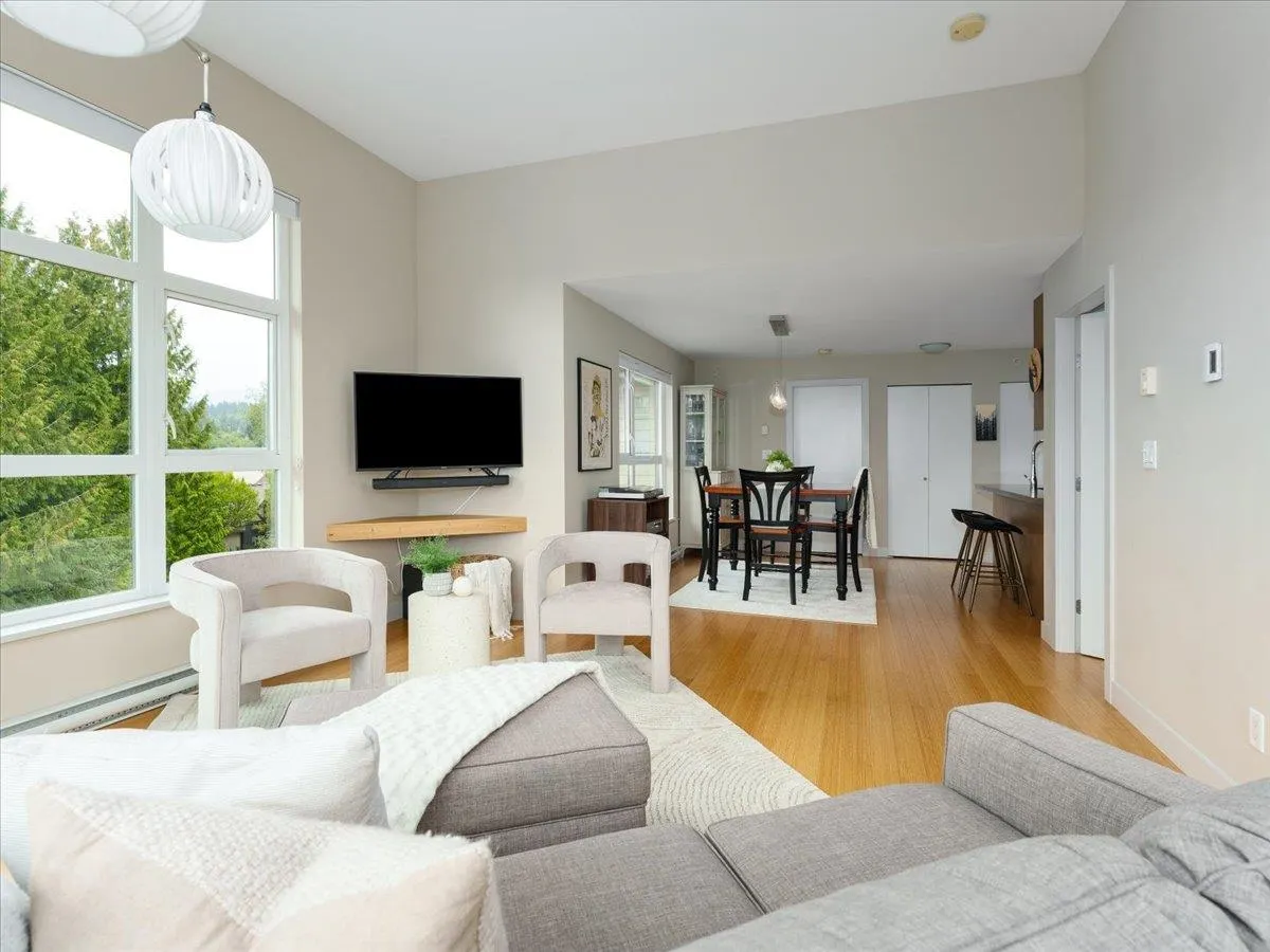 402 3732 Mt Seymour Parkway