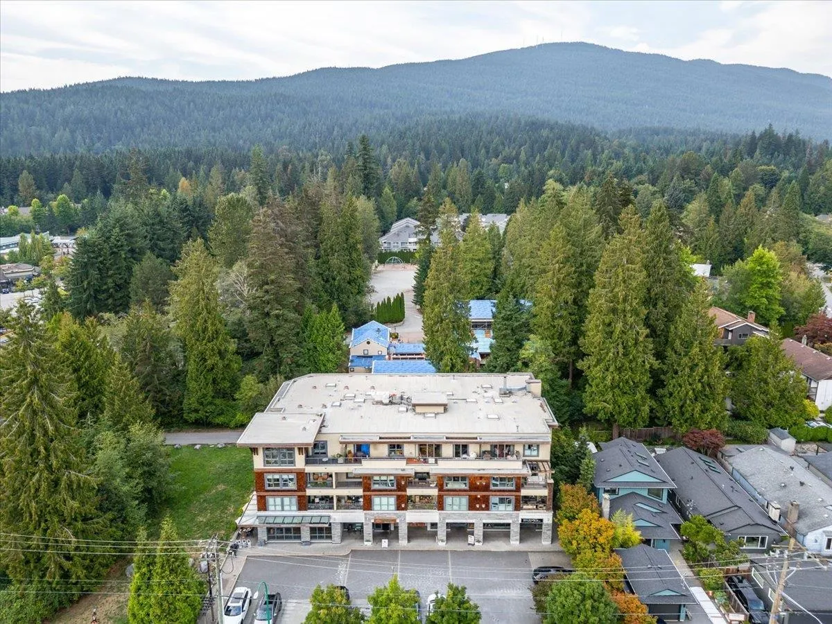 402 3732 Mt Seymour Parkway