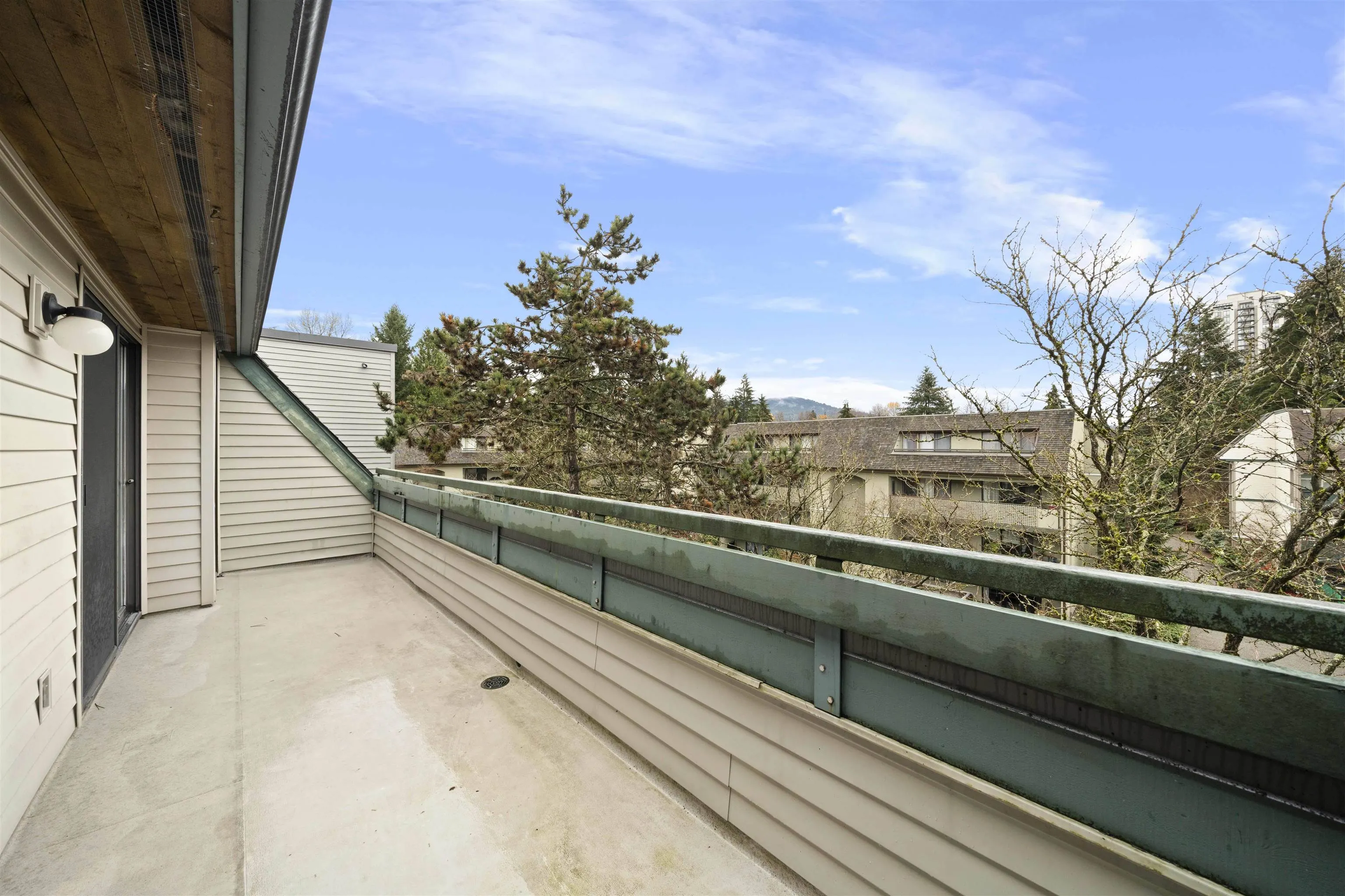 416 2915 Glen Drive