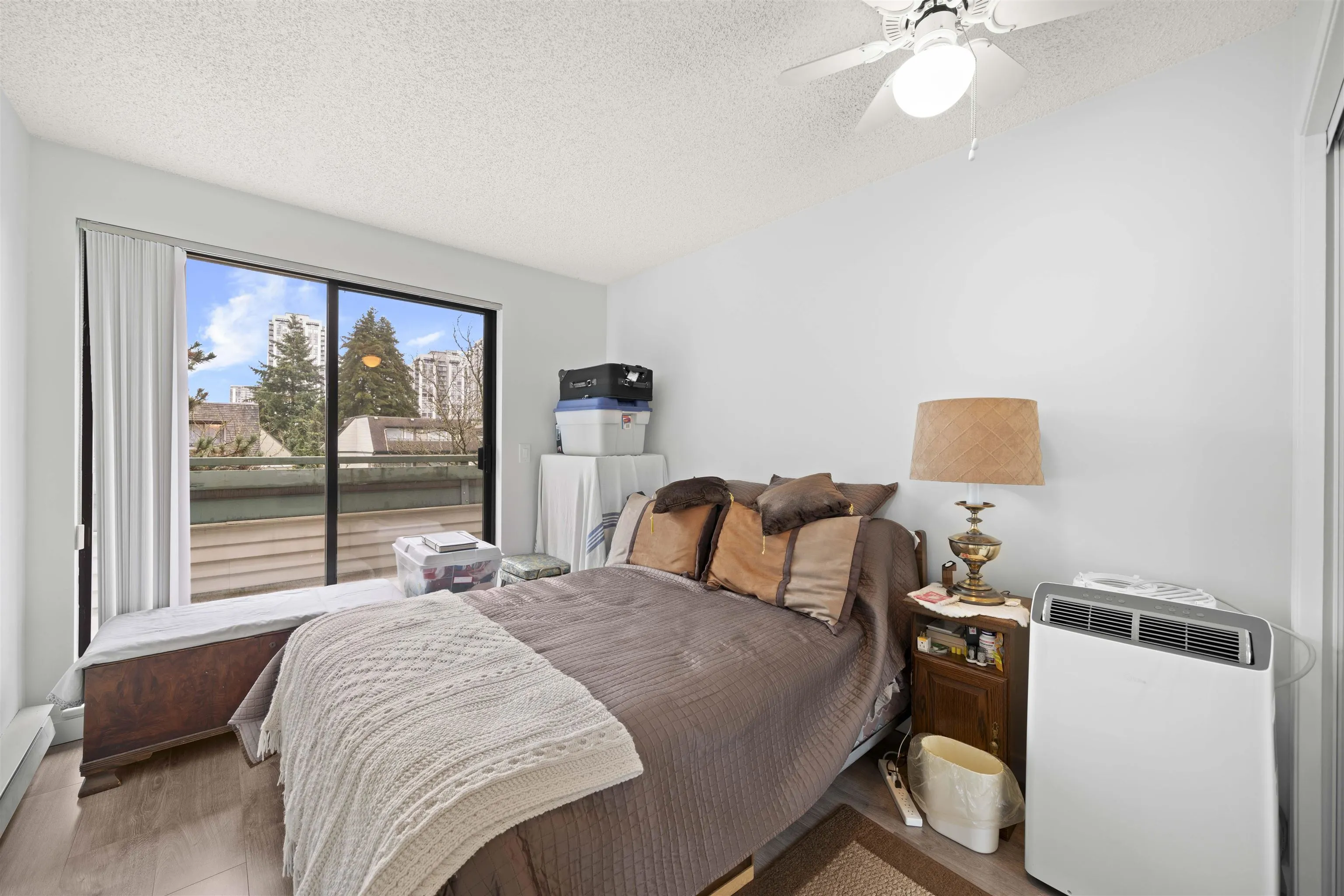 416 2915 Glen Drive