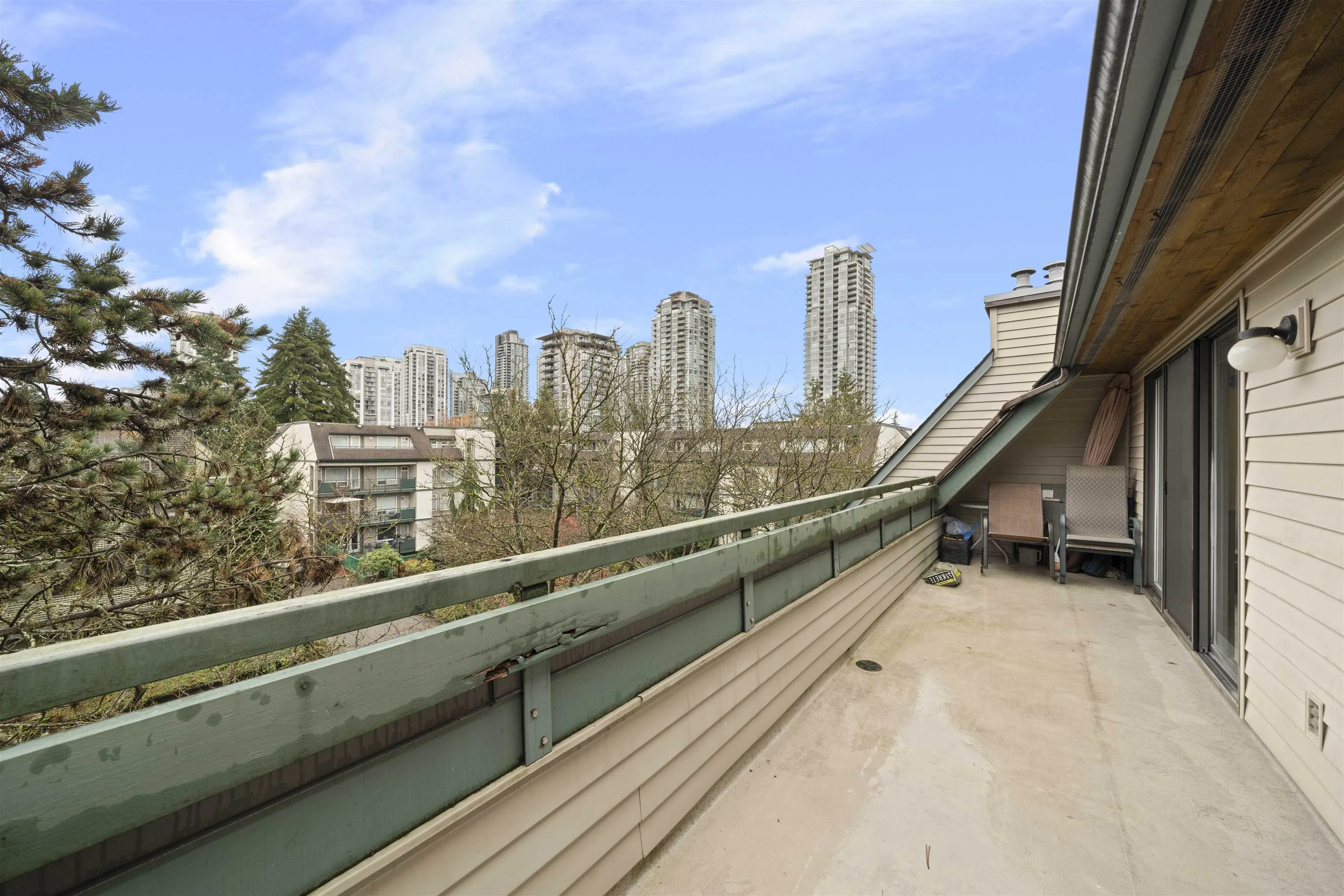 416 2915 Glen Drive
