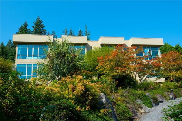 3178 Deer Ridge Drive