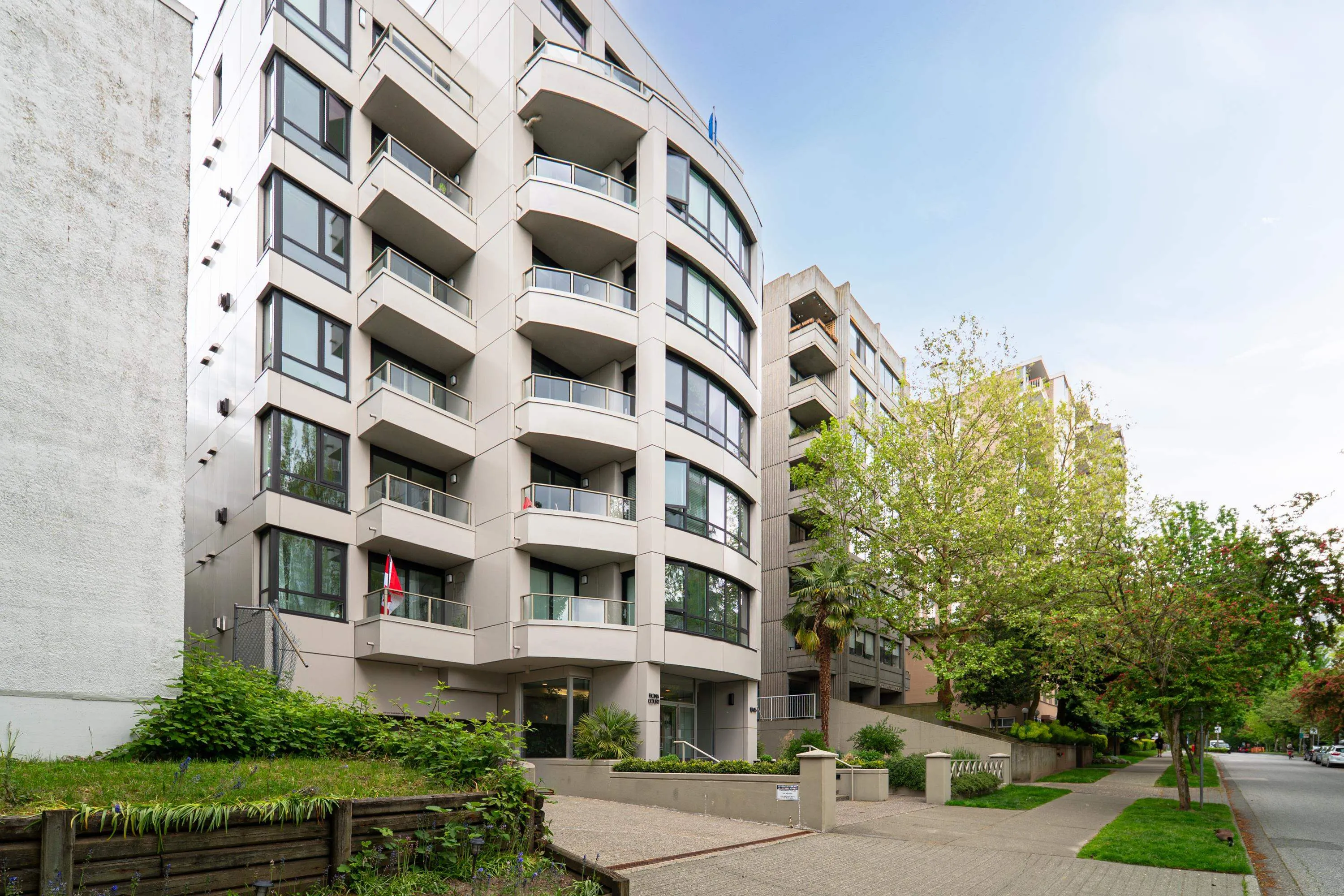 501 1345 Burnaby Street