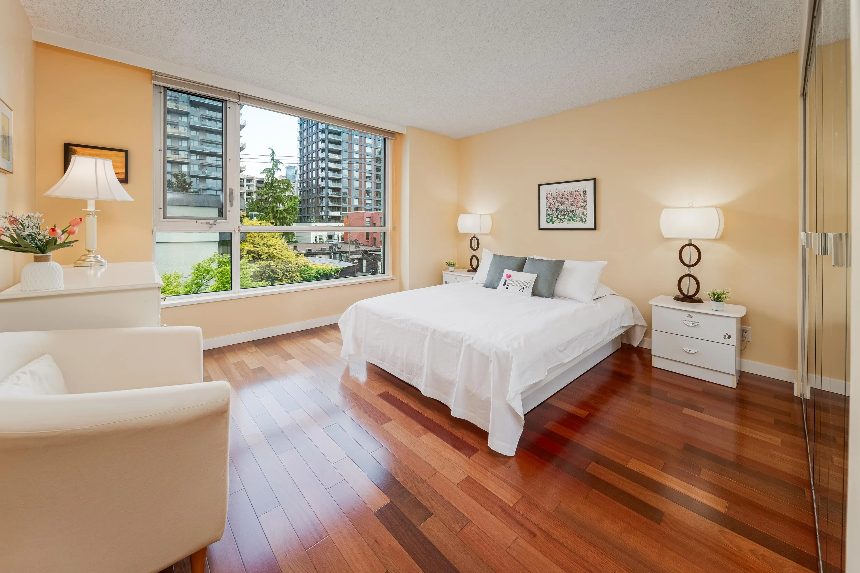 501 1345 Burnaby Street