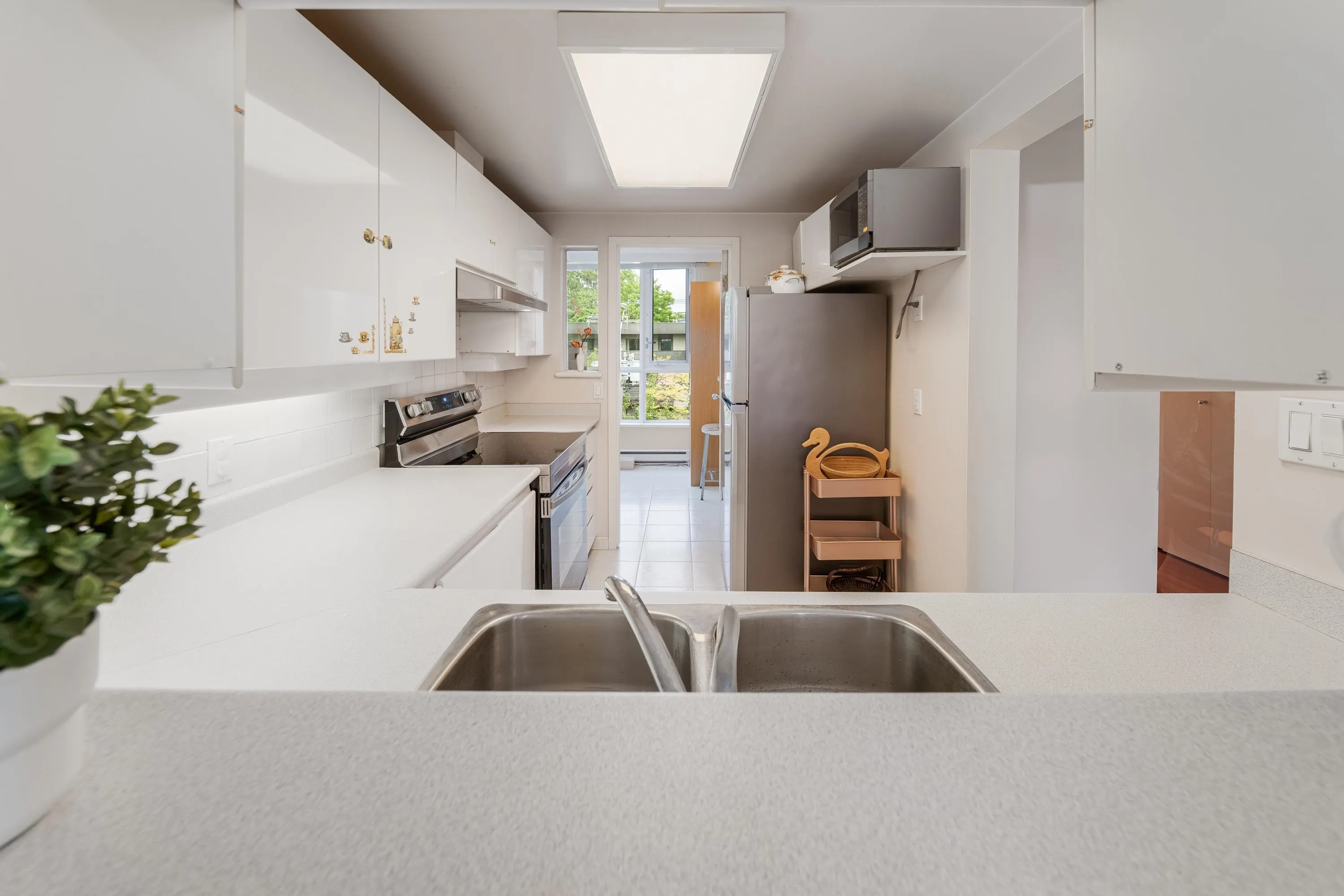 501 1345 Burnaby Street