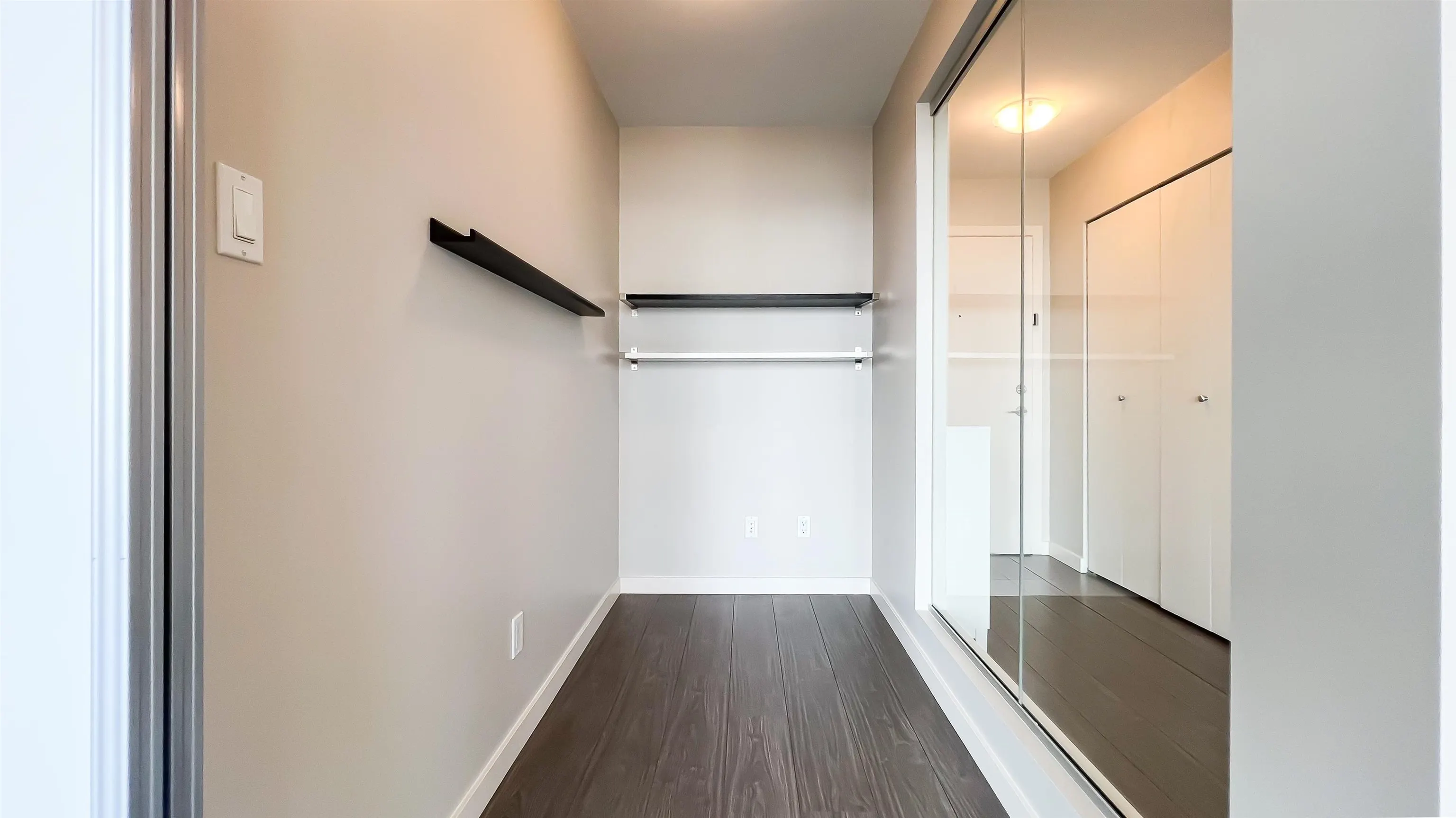 1905 13303 Central Avenue