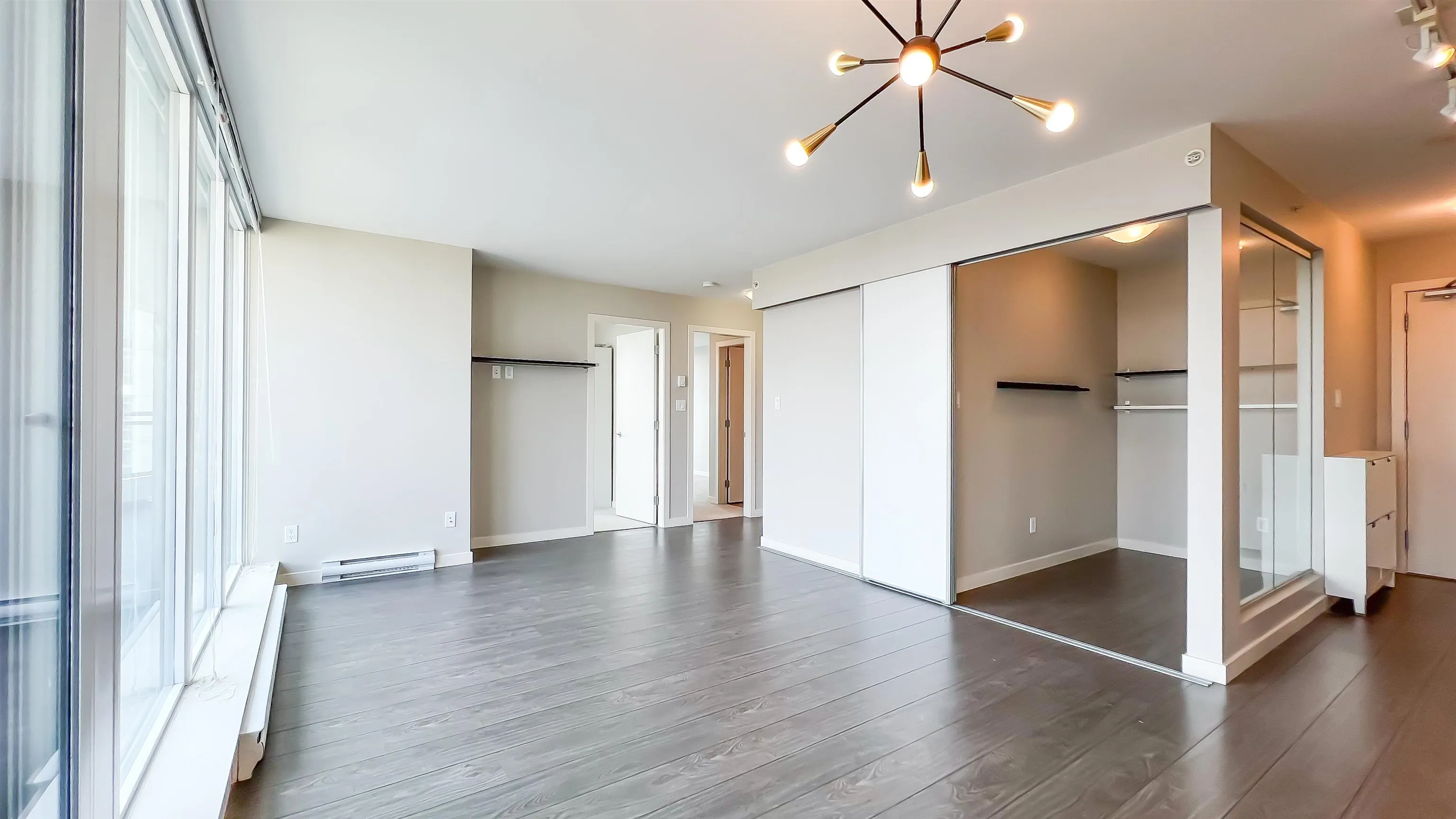 1905 13303 Central Avenue