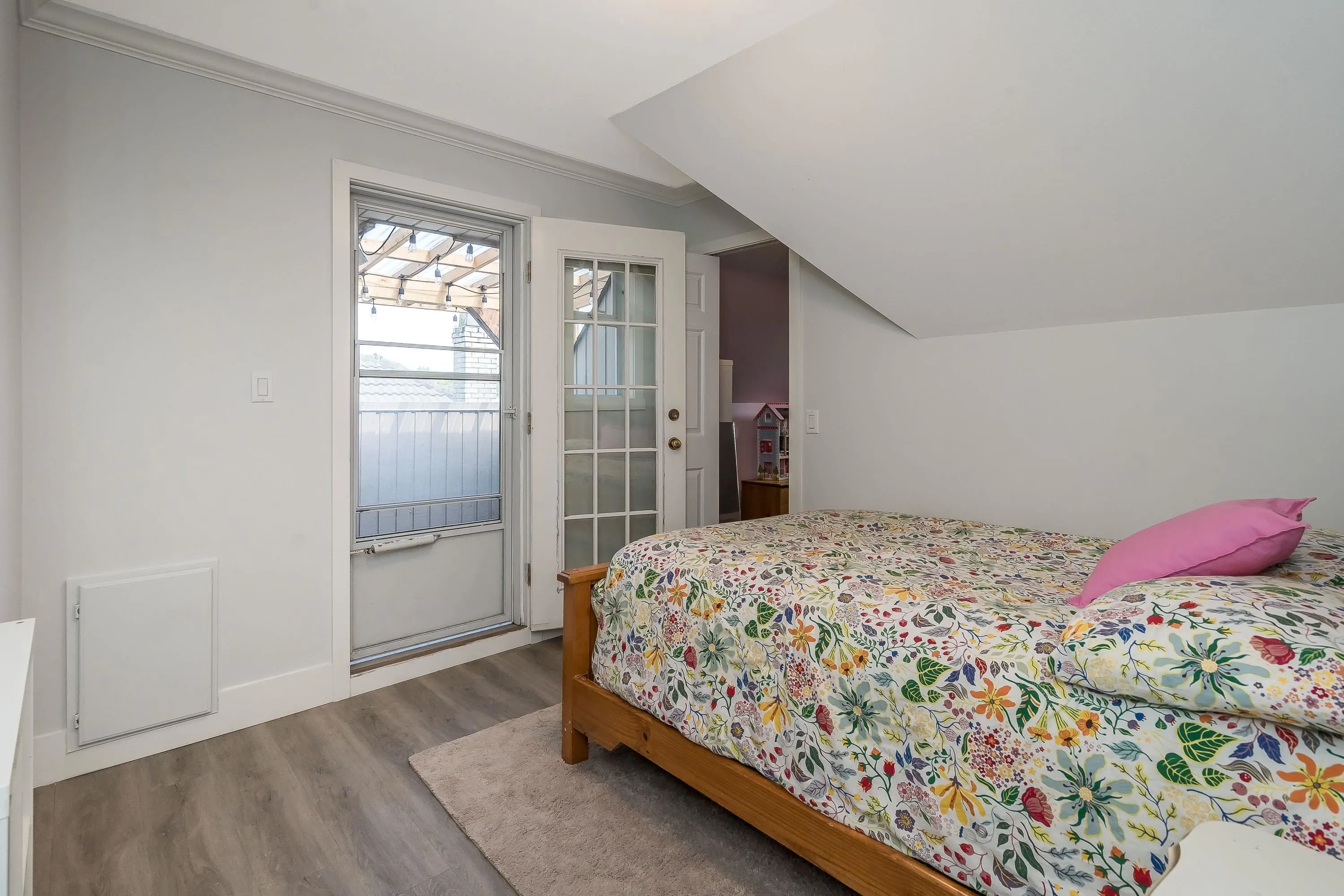4553 66 Street
