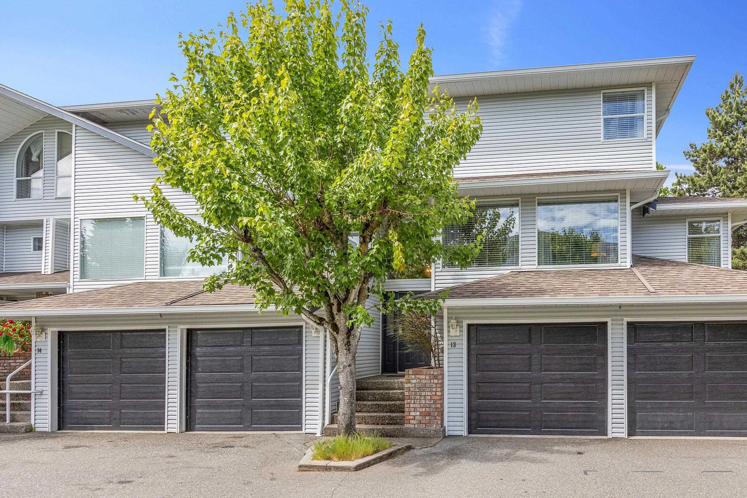 13 16363 85 Avenue