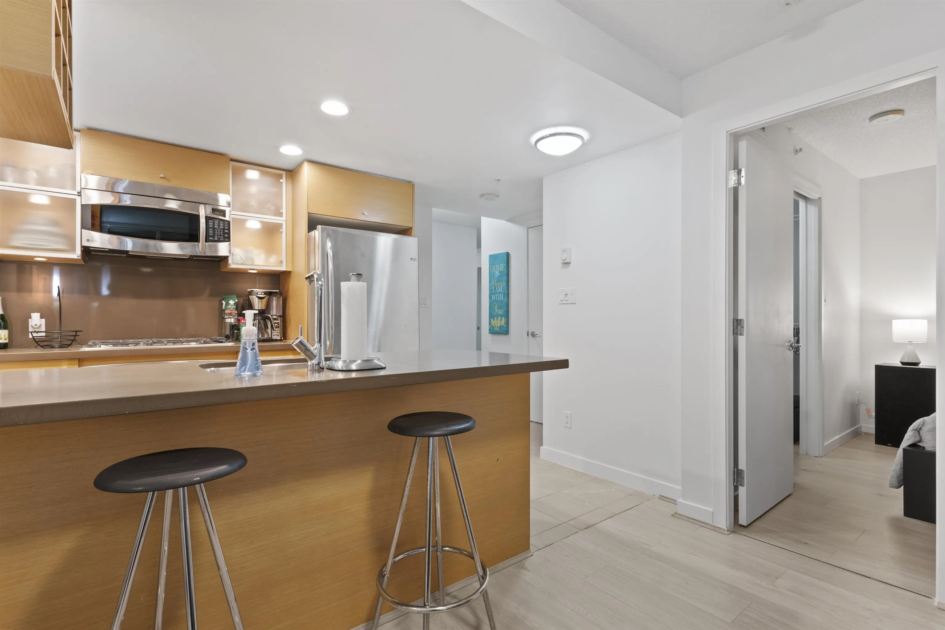 1405 833 Seymour Street
