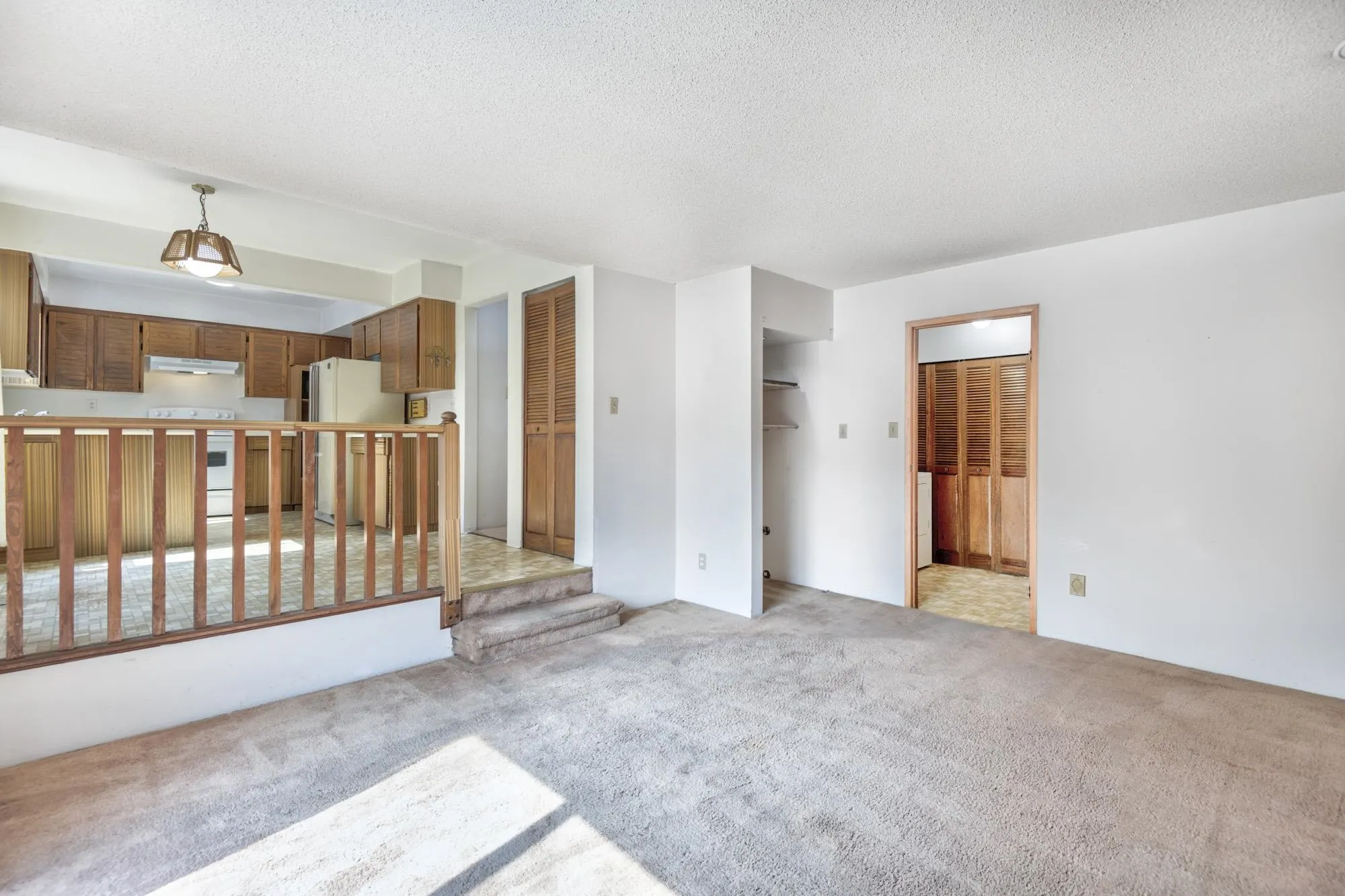 5202 Hollywood Drive
