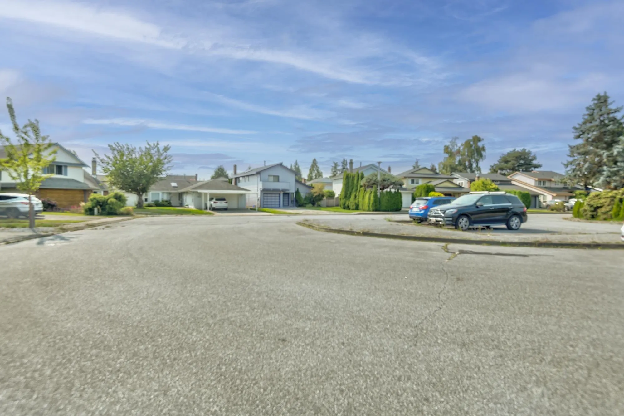 5202 Hollywood Drive