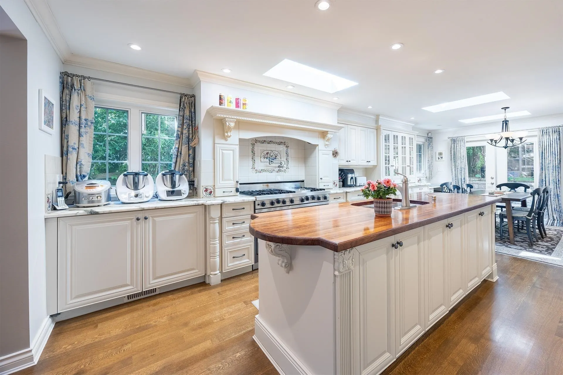 539 Newcroft Place