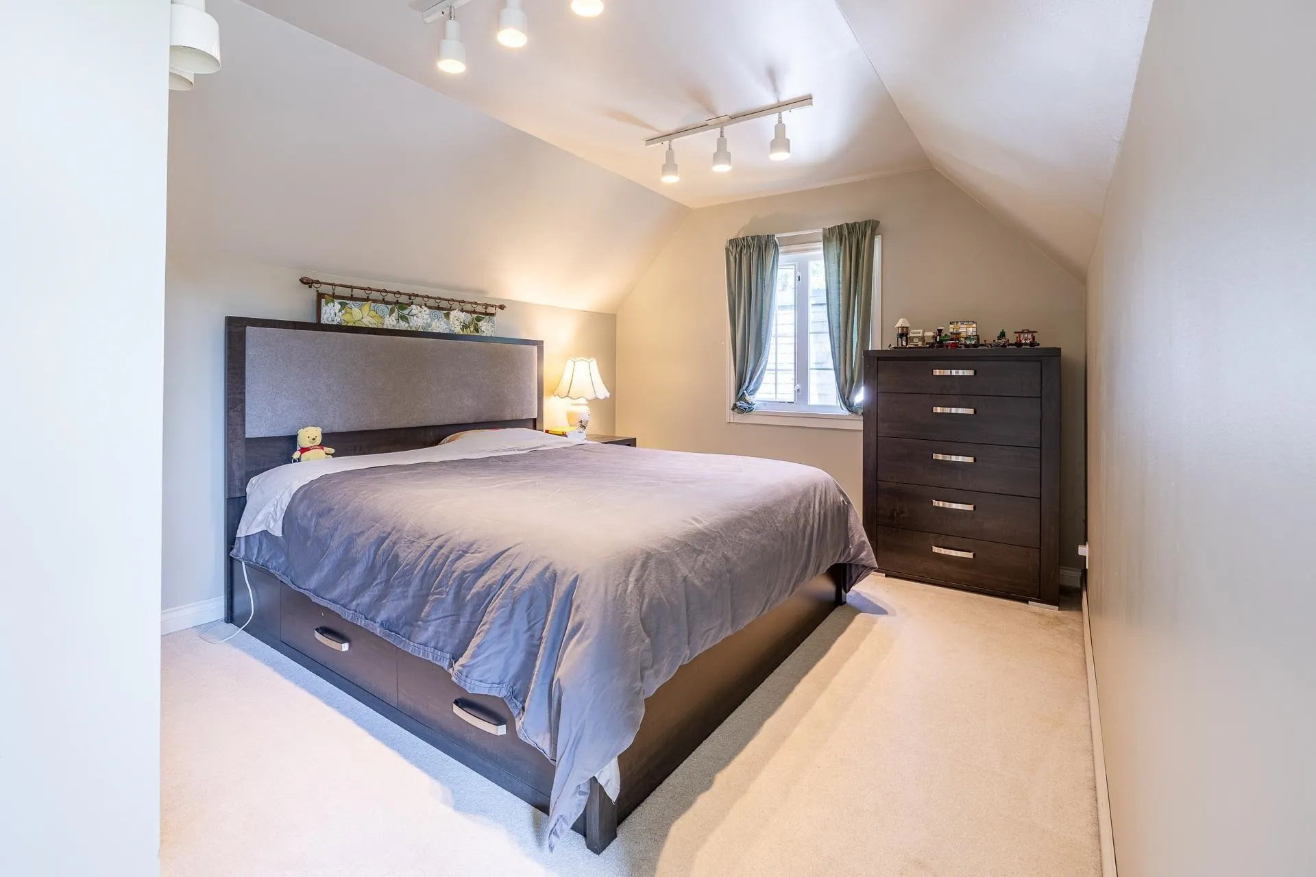539 Newcroft Place