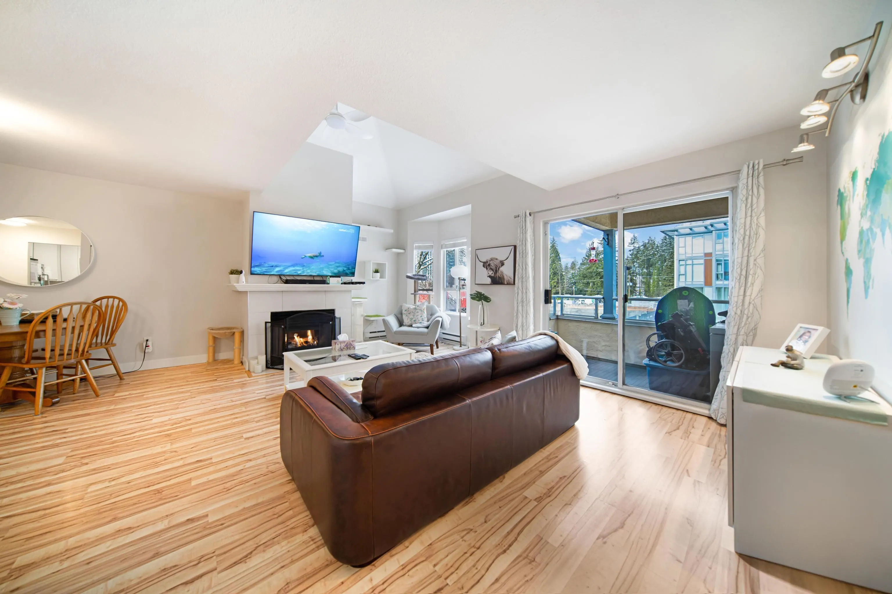 1175 Heffley Crescent