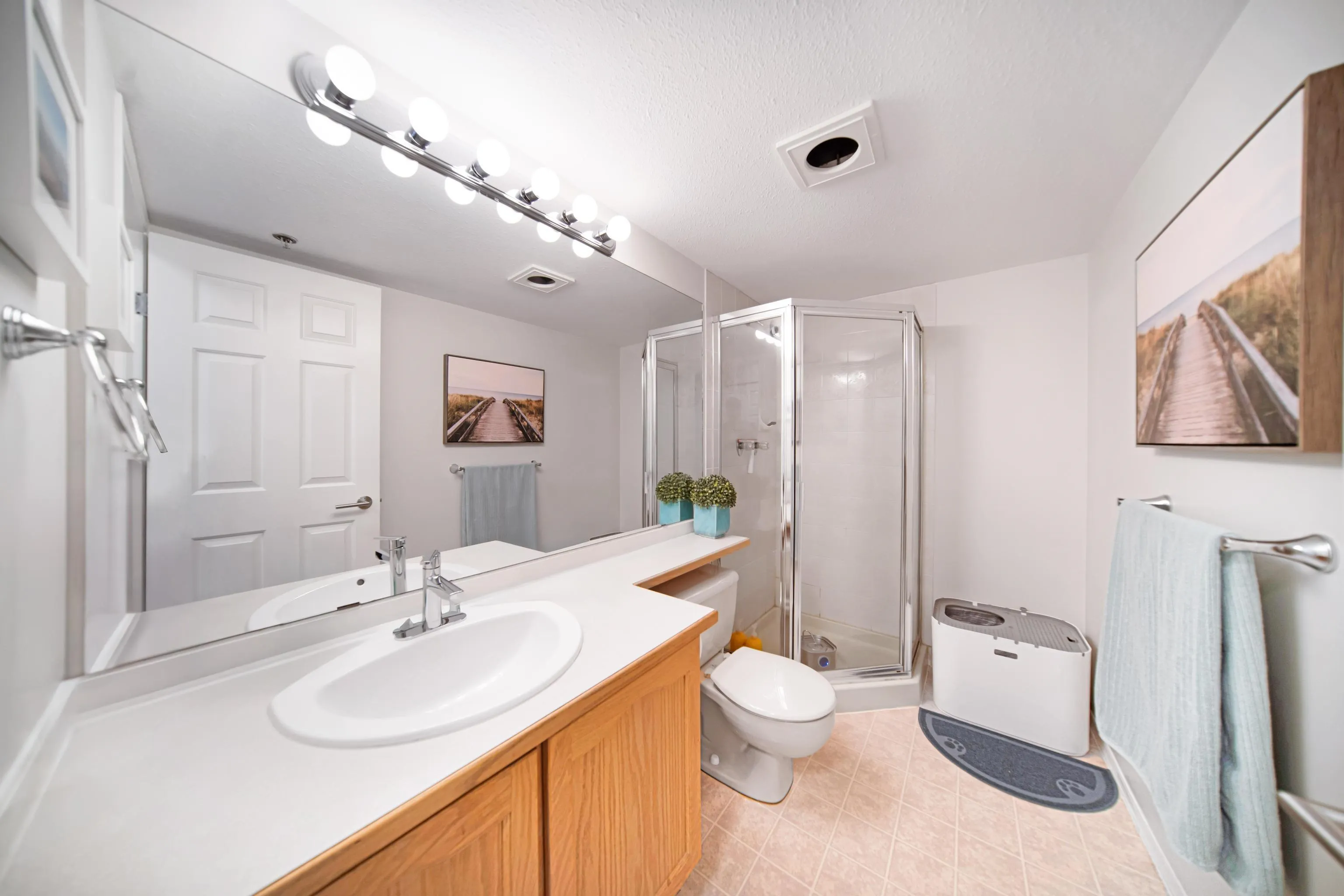 1175 Heffley Crescent
