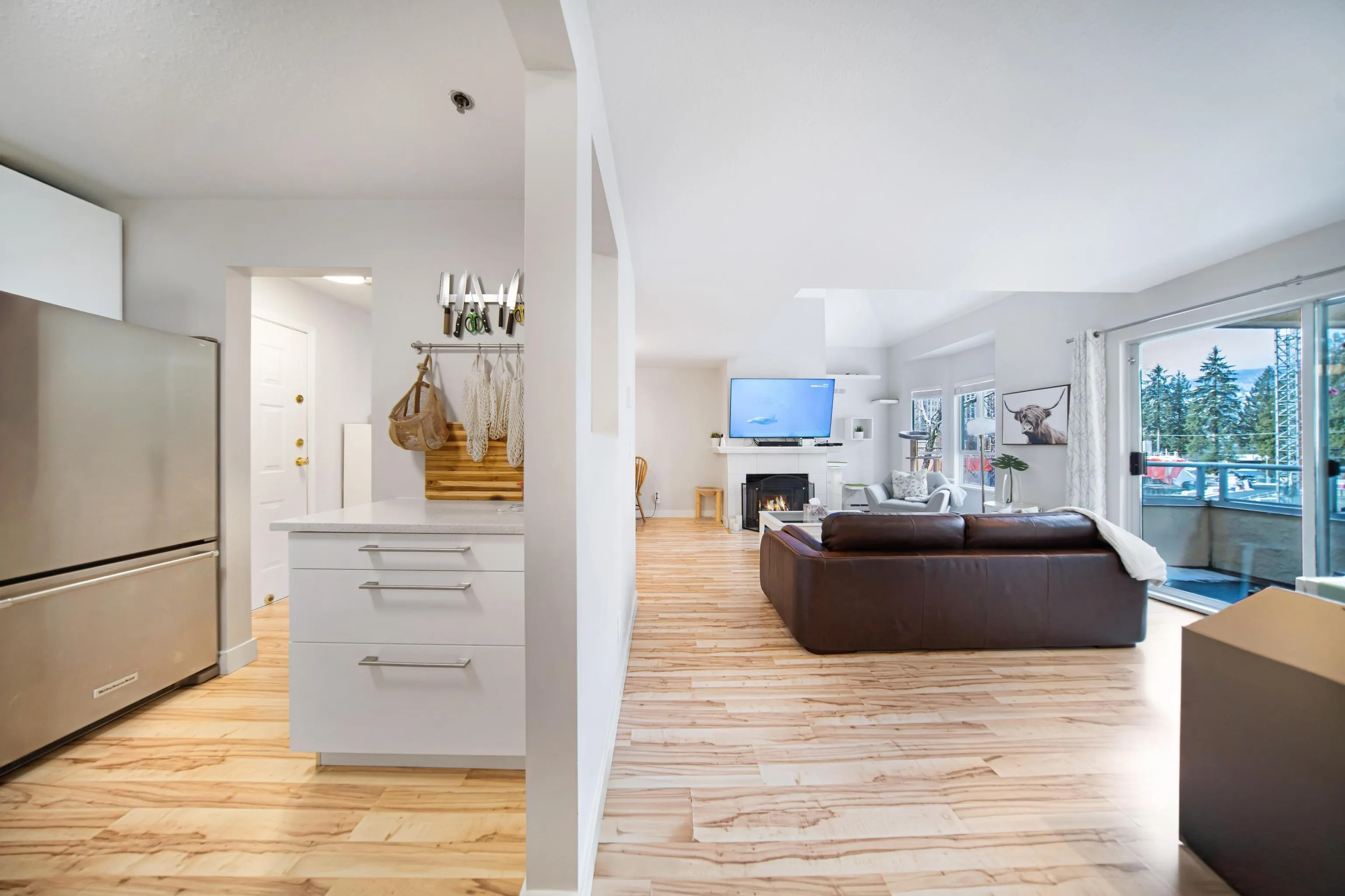 1175 Heffley Crescent