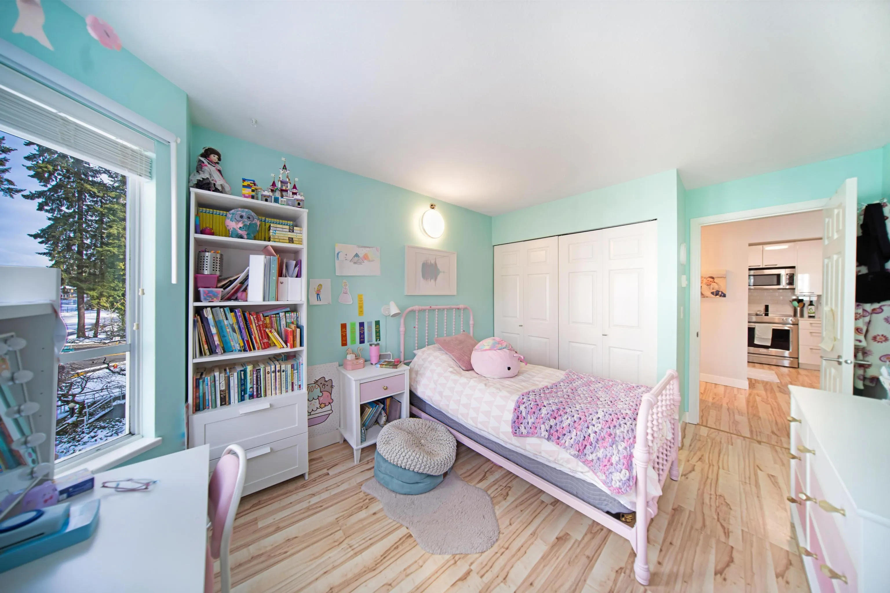 1175 Heffley Crescent
